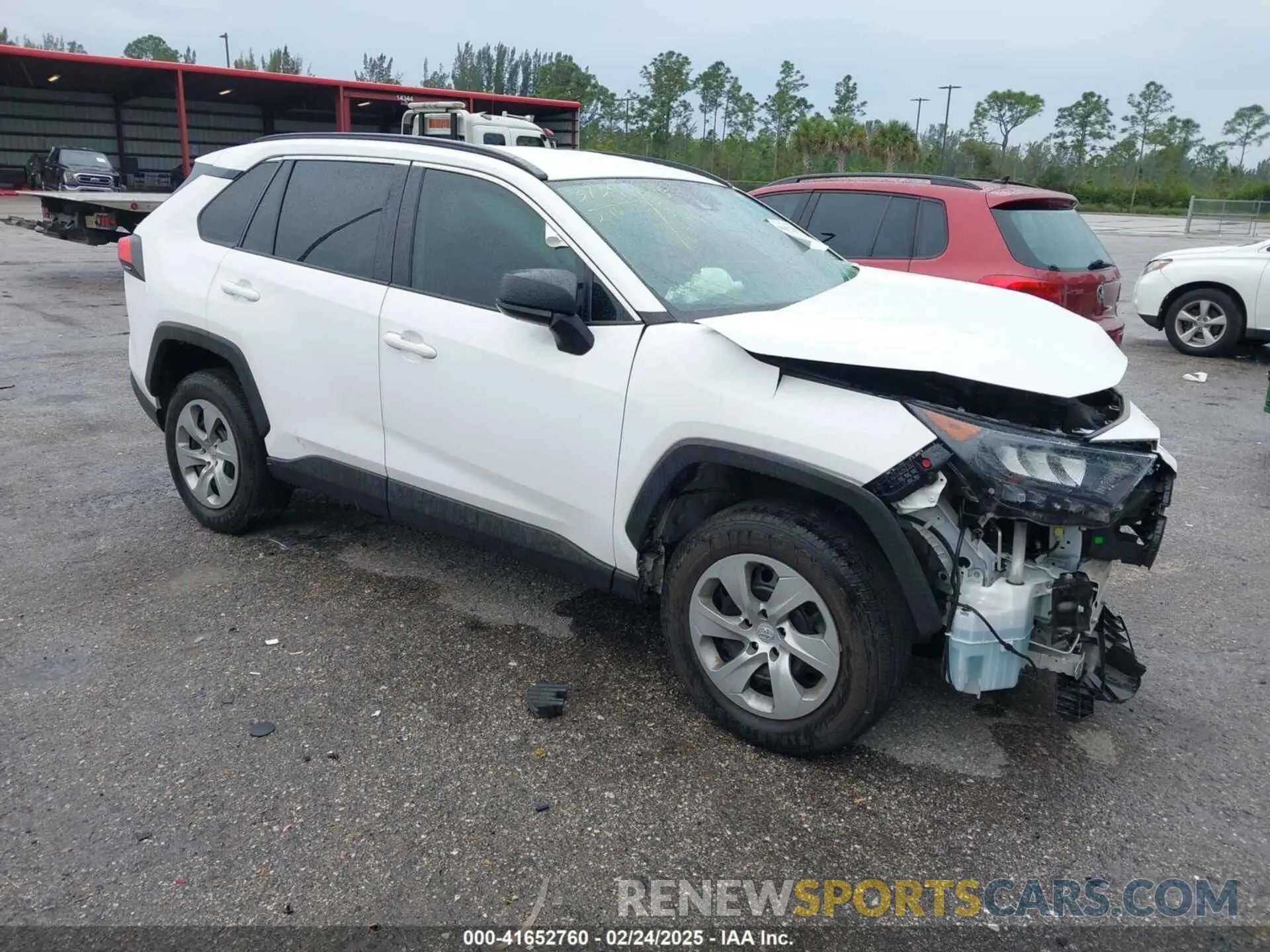 1 Photograph of a damaged car 2T3H1RFV5LC063734 TOYOTA RAV4 2020