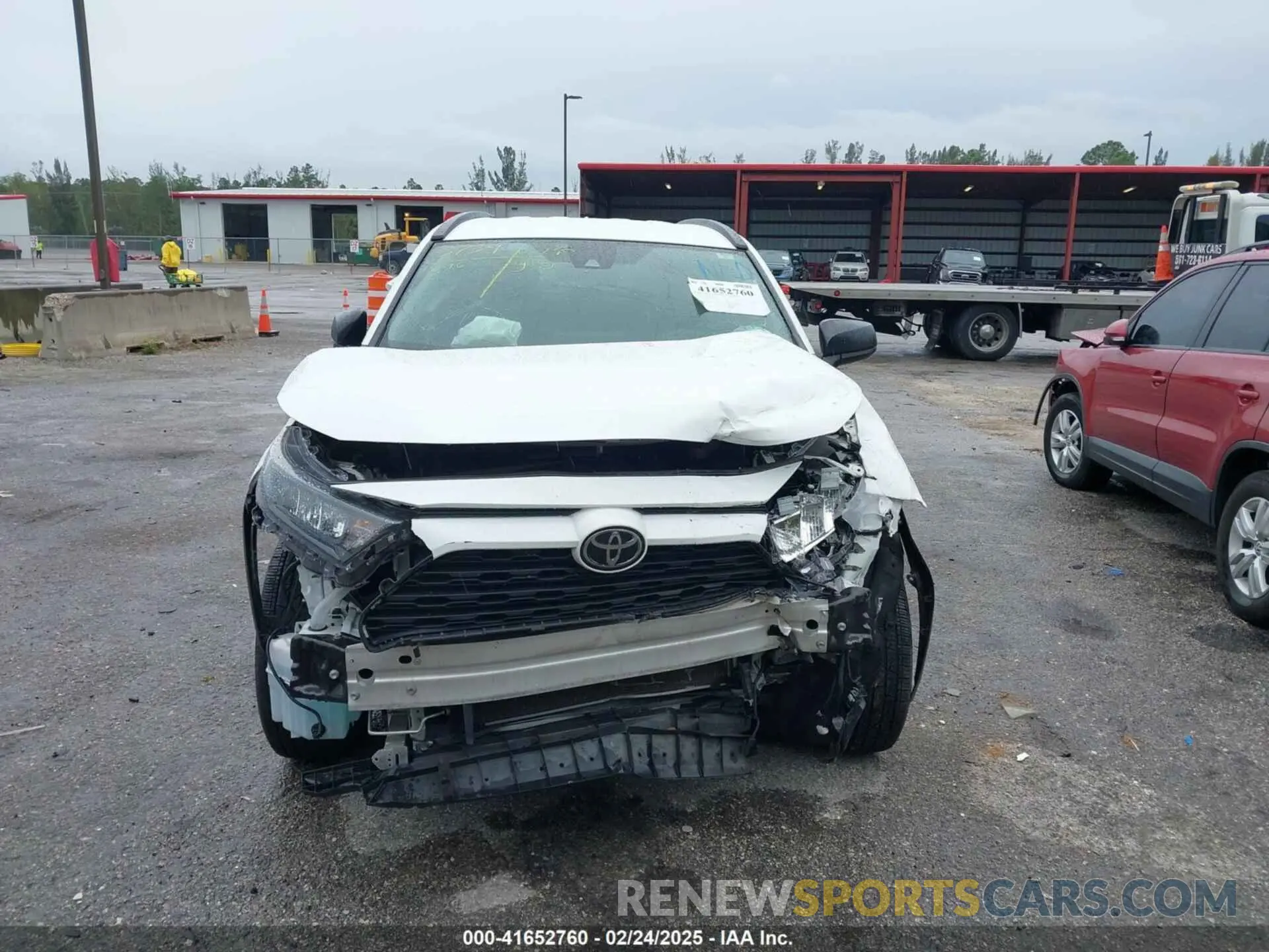 12 Photograph of a damaged car 2T3H1RFV5LC063734 TOYOTA RAV4 2020