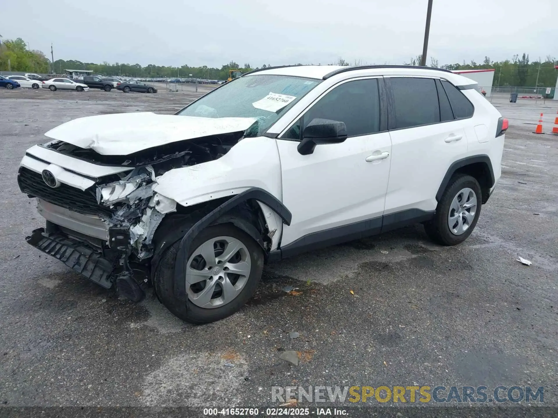2 Photograph of a damaged car 2T3H1RFV5LC063734 TOYOTA RAV4 2020