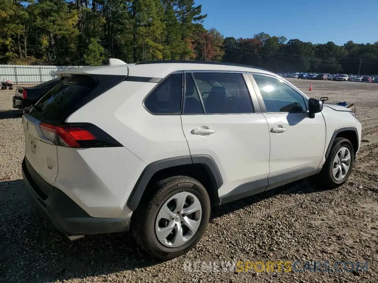 3 Photograph of a damaged car 2T3H1RFV5LC064270 TOYOTA RAV4 2020