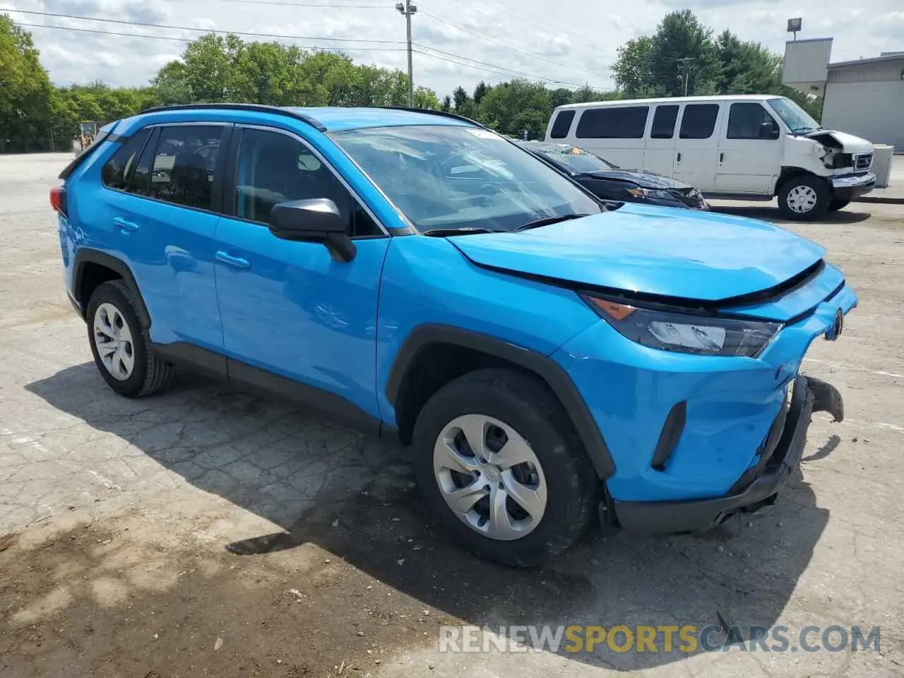 4 Photograph of a damaged car 2T3H1RFV5LC073678 TOYOTA RAV4 2020