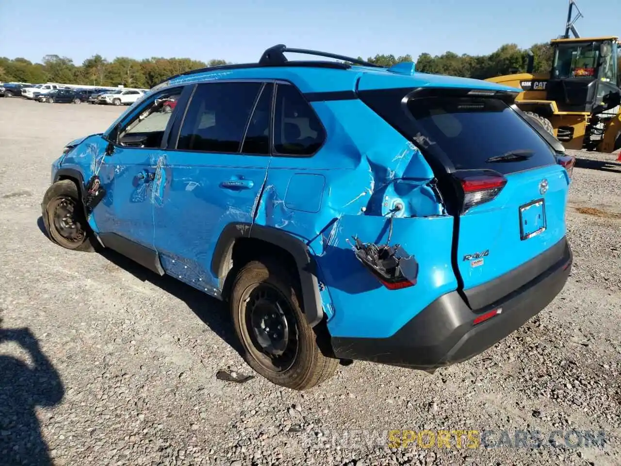 3 Photograph of a damaged car 2T3H1RFV5LC076497 TOYOTA RAV4 2020