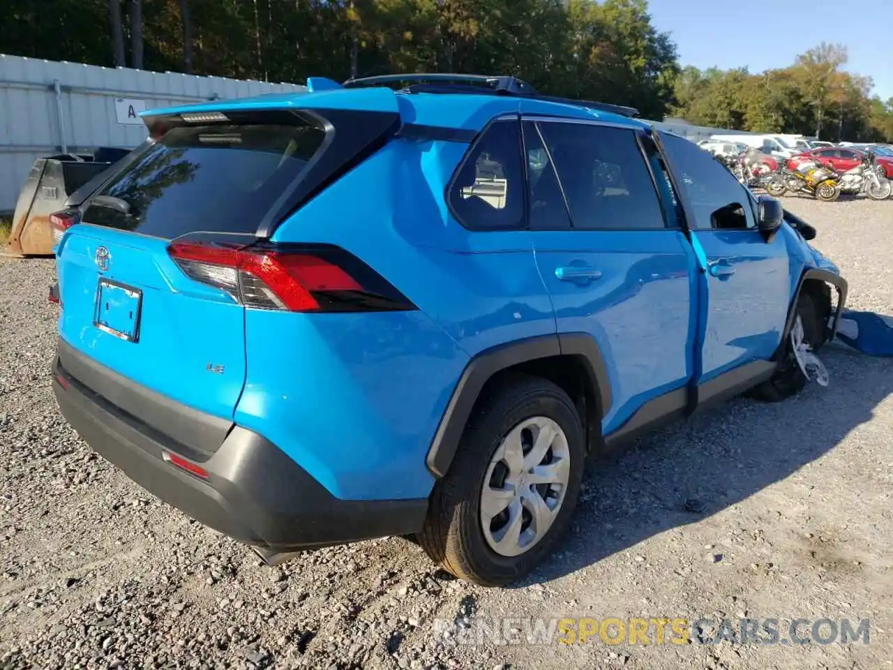 4 Photograph of a damaged car 2T3H1RFV5LC076497 TOYOTA RAV4 2020