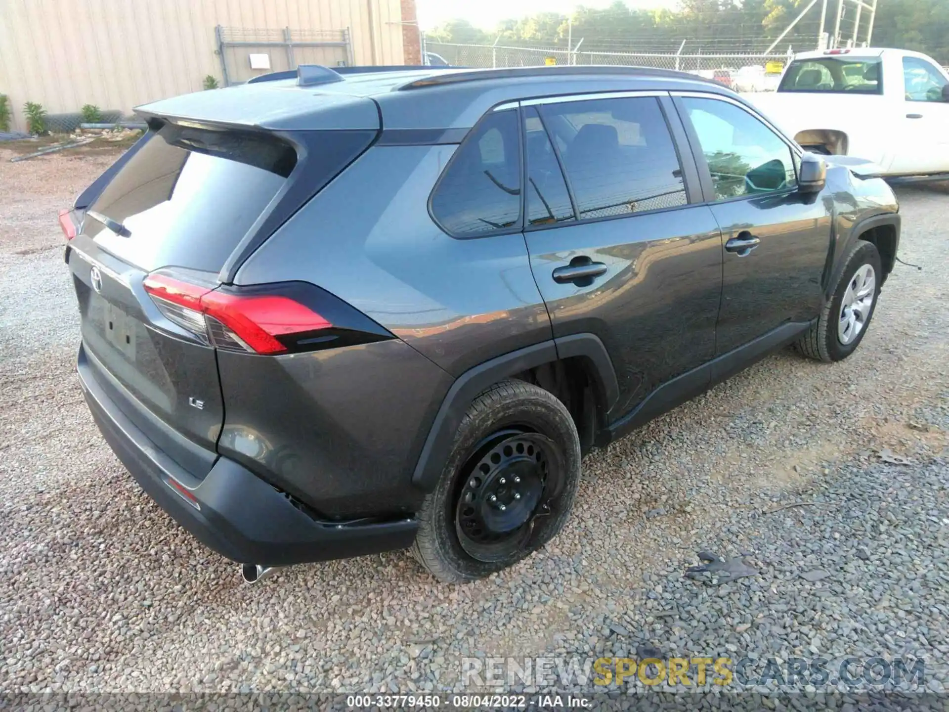 4 Photograph of a damaged car 2T3H1RFV5LC079562 TOYOTA RAV4 2020