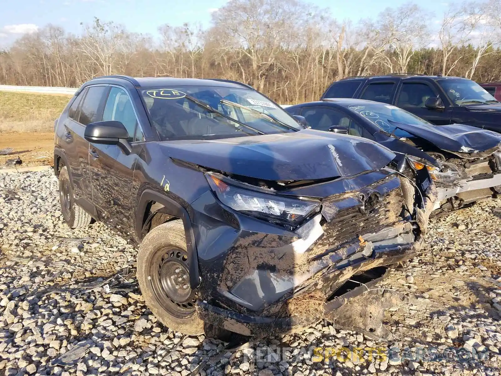 1 Photograph of a damaged car 2T3H1RFV5LC084132 TOYOTA RAV4 2020