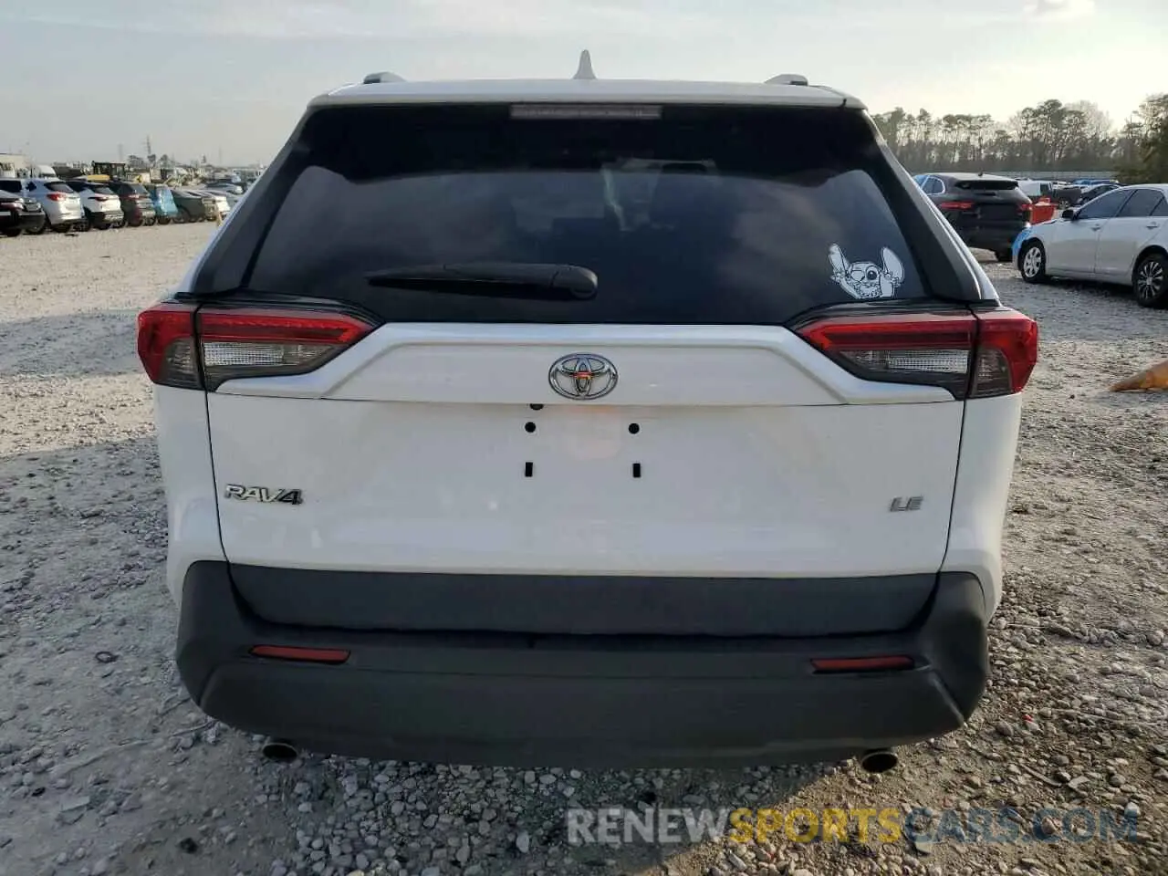 6 Photograph of a damaged car 2T3H1RFV5LW077096 TOYOTA RAV4 2020