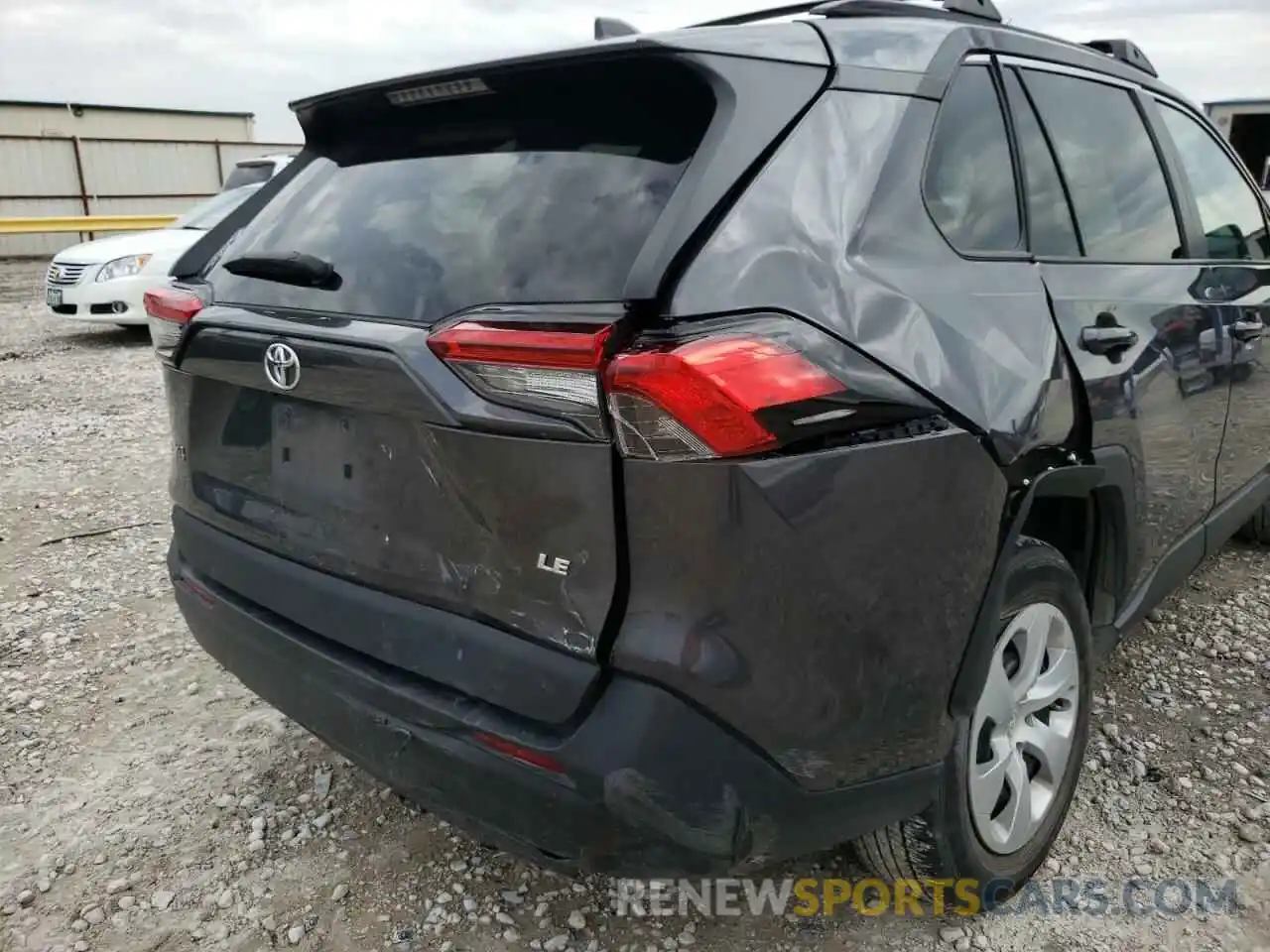 9 Photograph of a damaged car 2T3H1RFV5LW088129 TOYOTA RAV4 2020