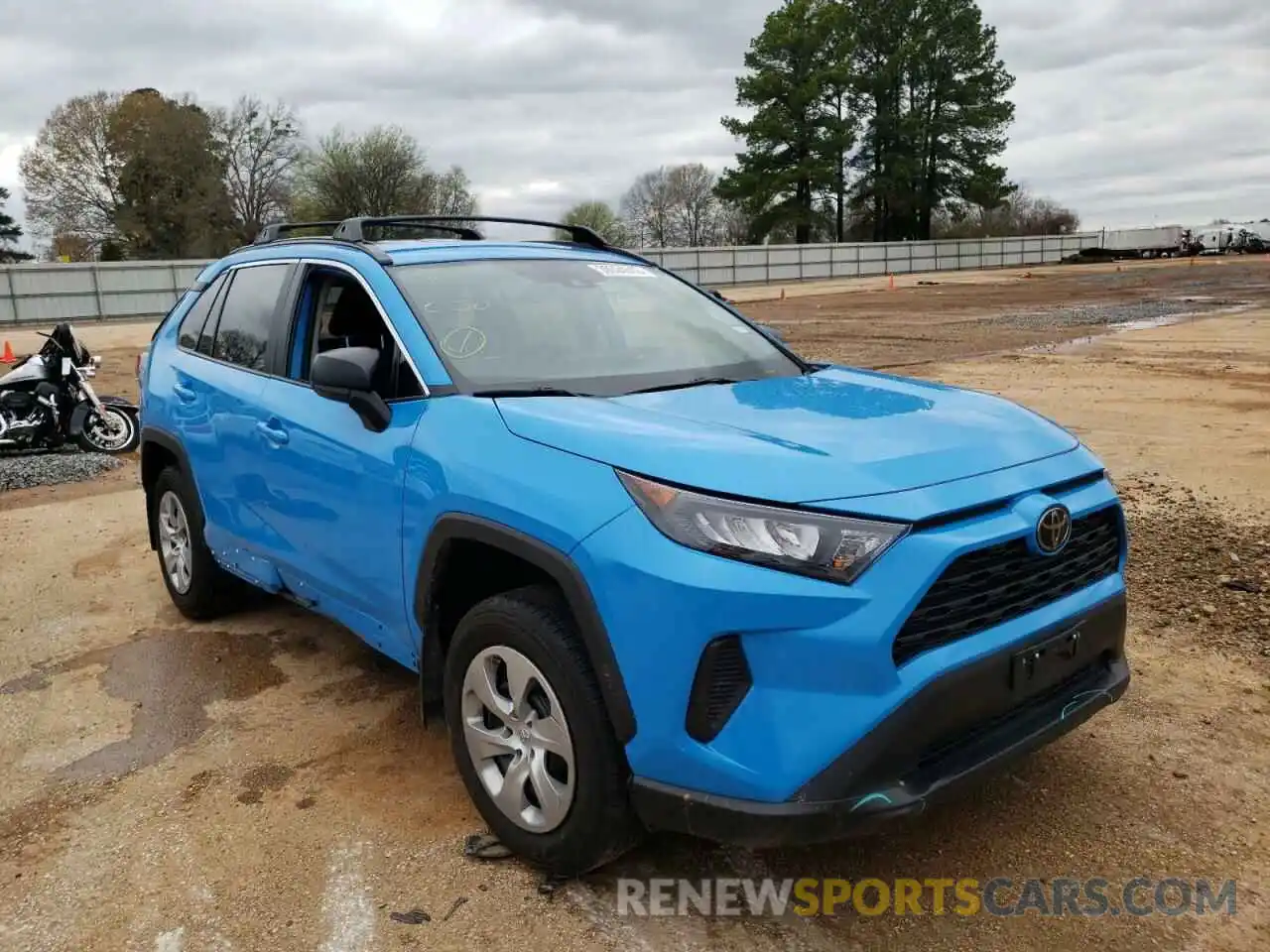 1 Photograph of a damaged car 2T3H1RFV6LC039412 TOYOTA RAV4 2020