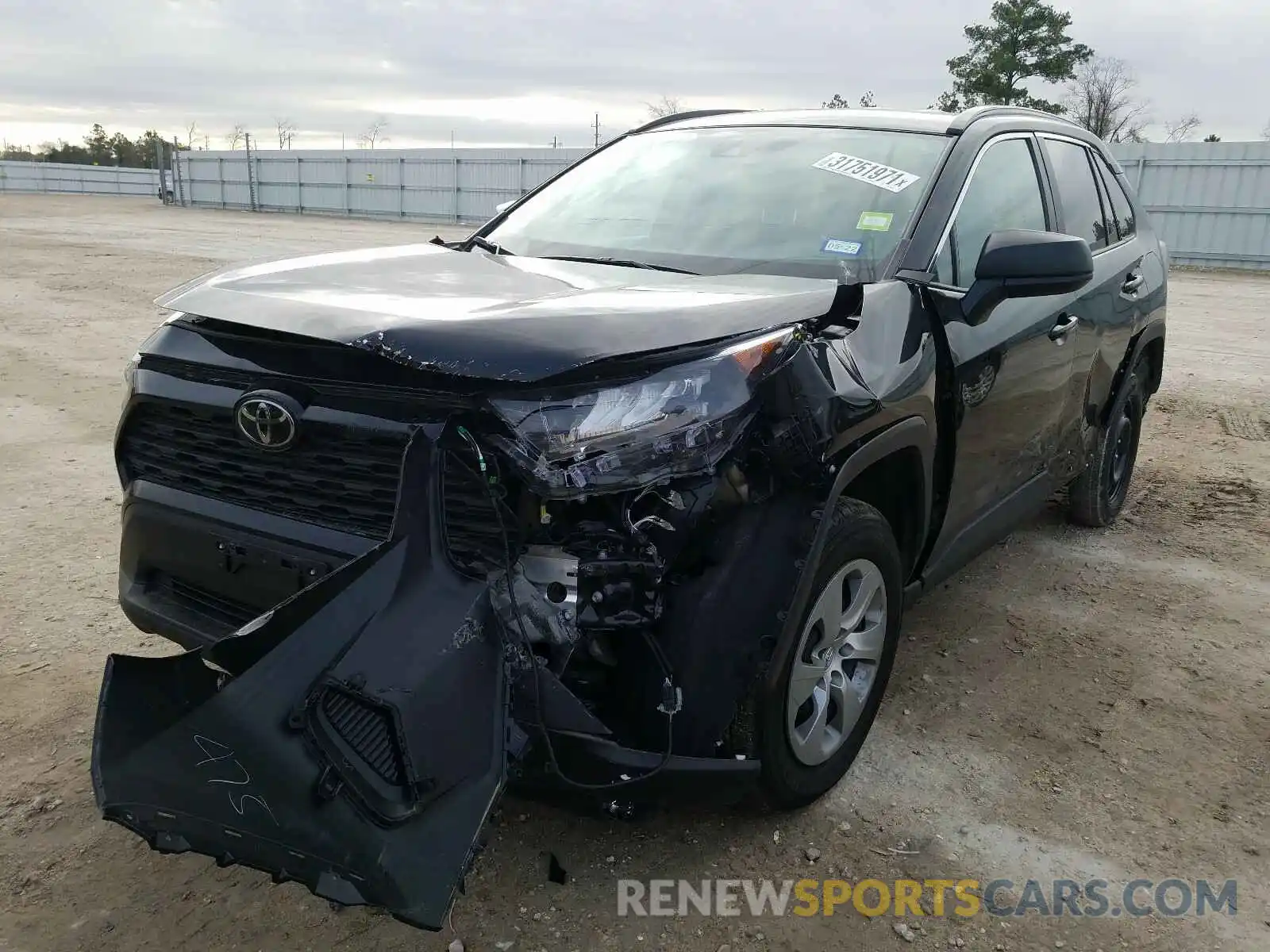 2 Photograph of a damaged car 2T3H1RFV6LC043623 TOYOTA RAV4 2020