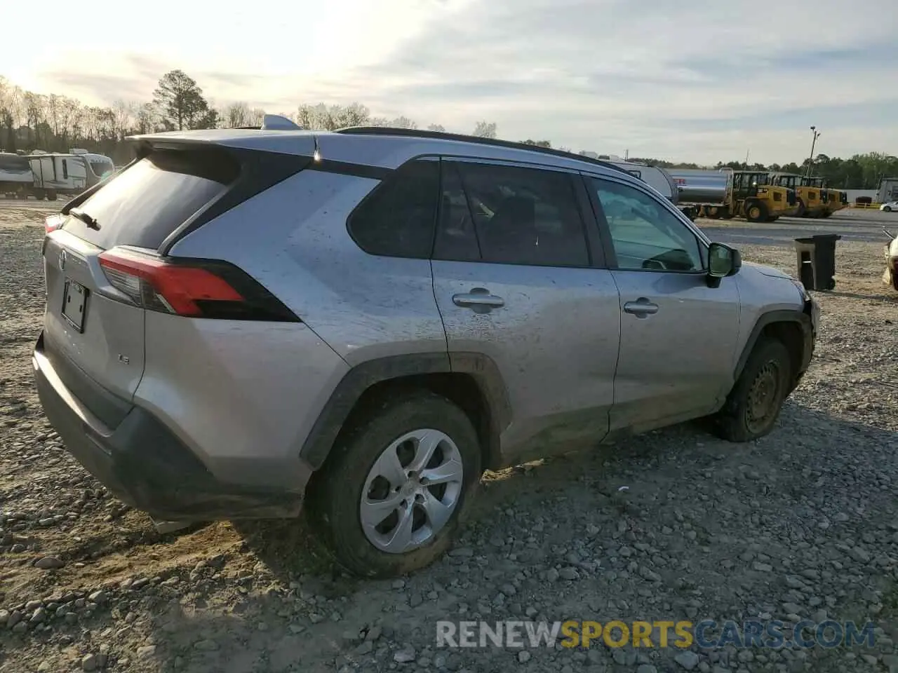 3 Photograph of a damaged car 2T3H1RFV6LC049907 TOYOTA RAV4 2020
