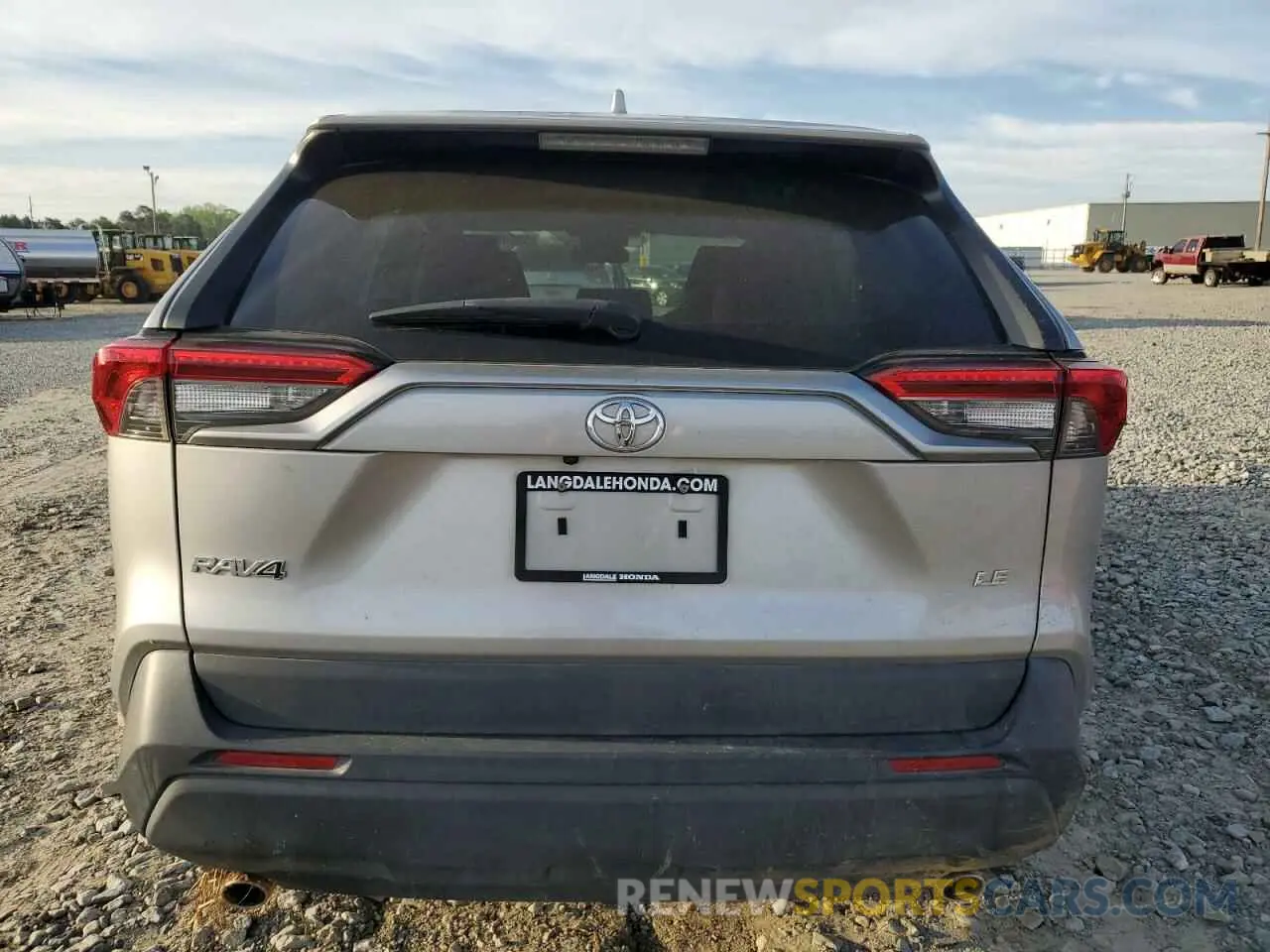 6 Photograph of a damaged car 2T3H1RFV6LC049907 TOYOTA RAV4 2020