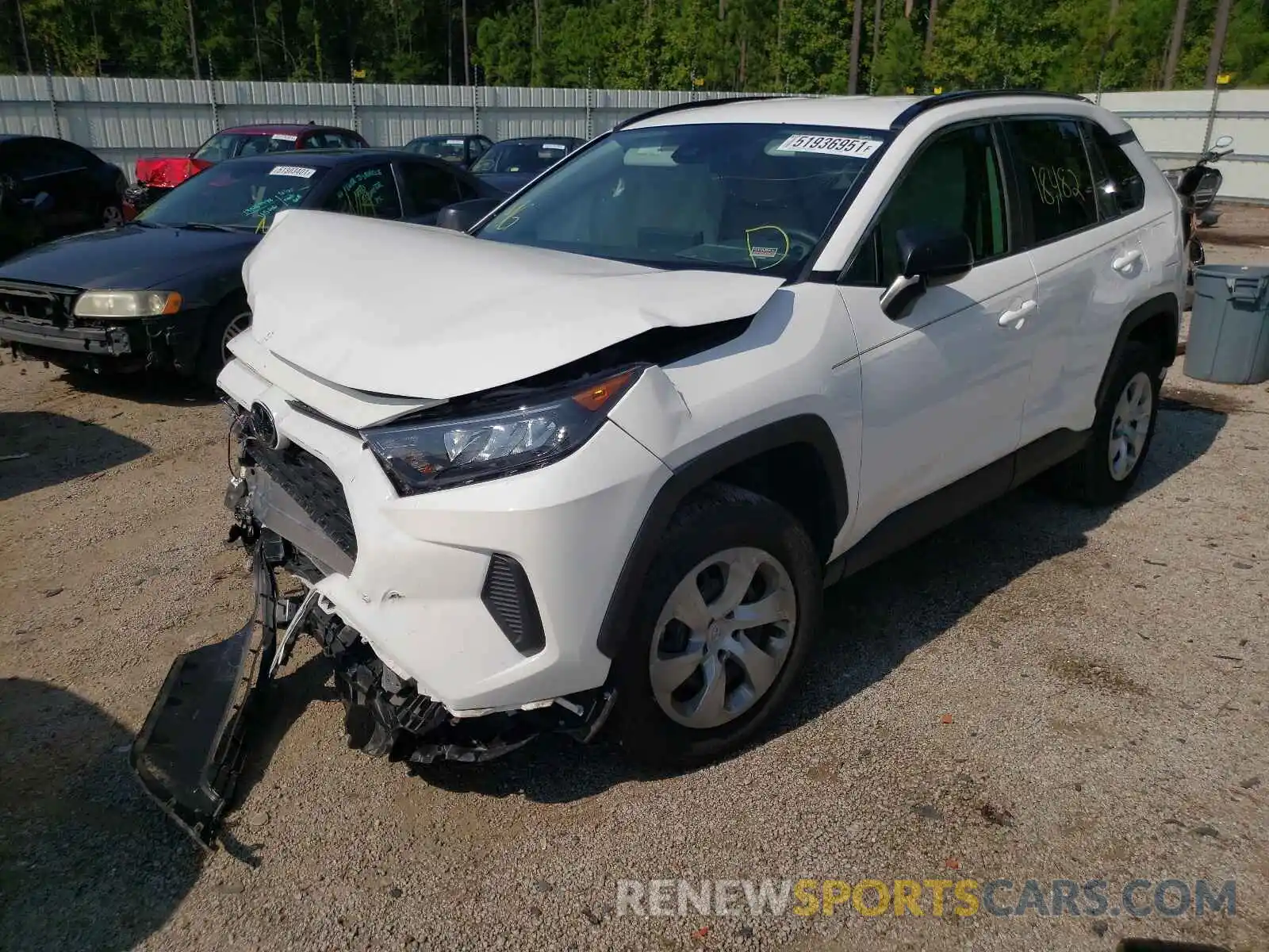 2 Photograph of a damaged car 2T3H1RFV6LC050622 TOYOTA RAV4 2020