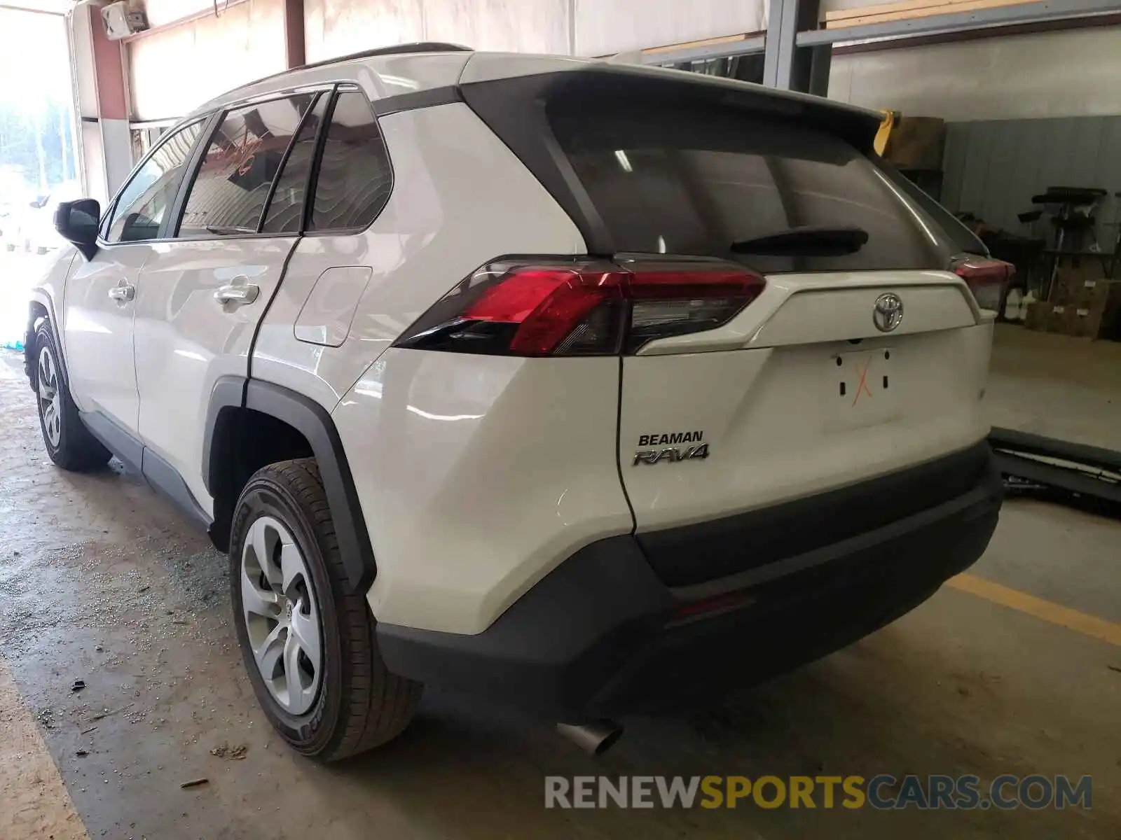 3 Photograph of a damaged car 2T3H1RFV6LC058235 TOYOTA RAV4 2020