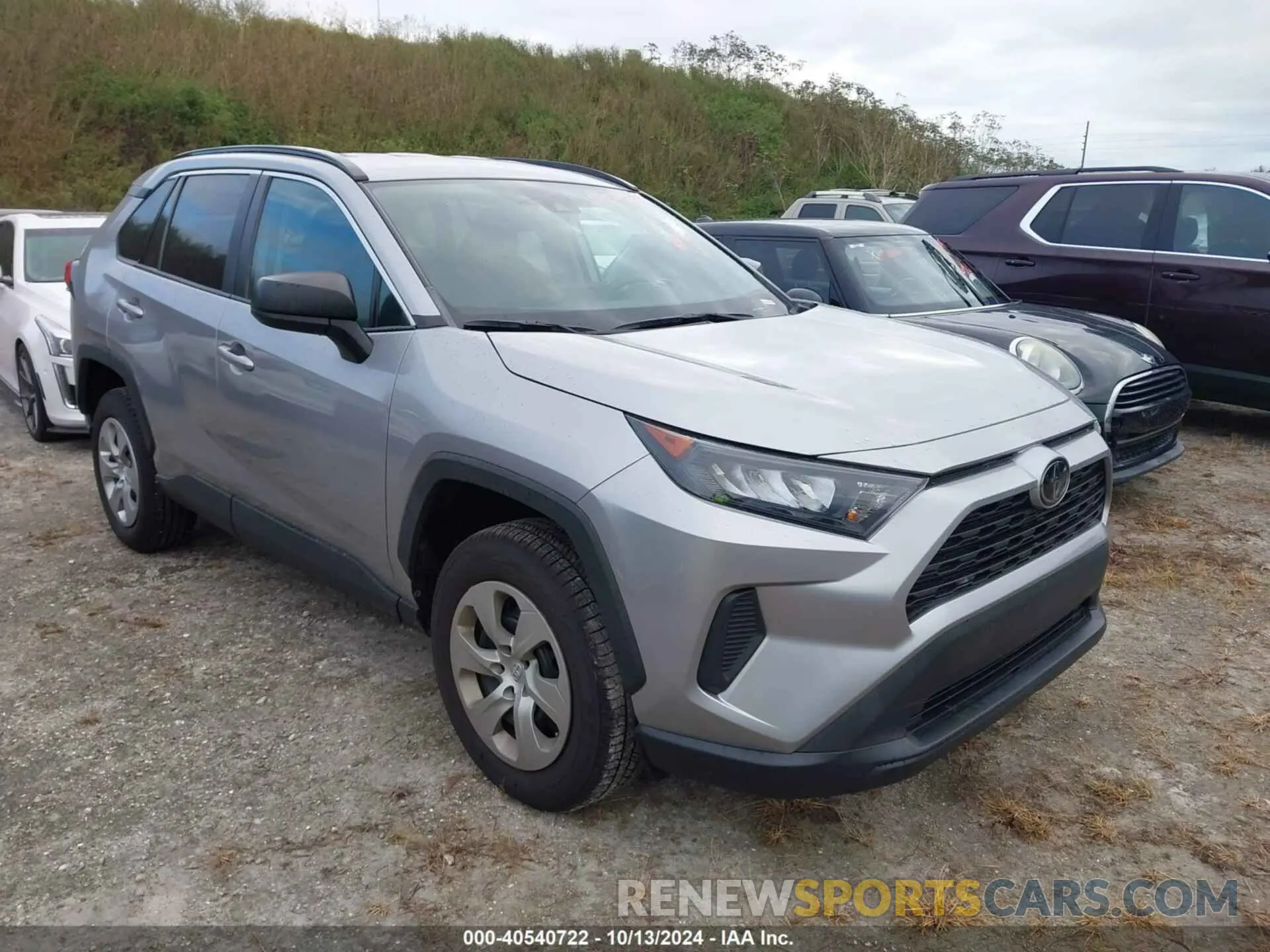 1 Photograph of a damaged car 2T3H1RFV6LC065718 TOYOTA RAV4 2020