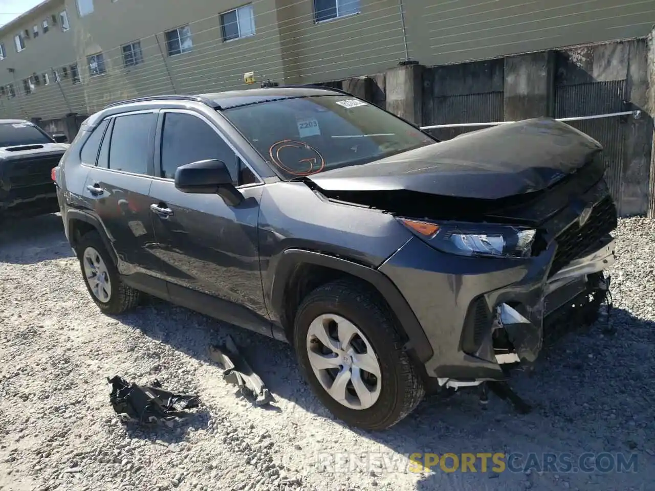 1 Photograph of a damaged car 2T3H1RFV6LC083409 TOYOTA RAV4 2020