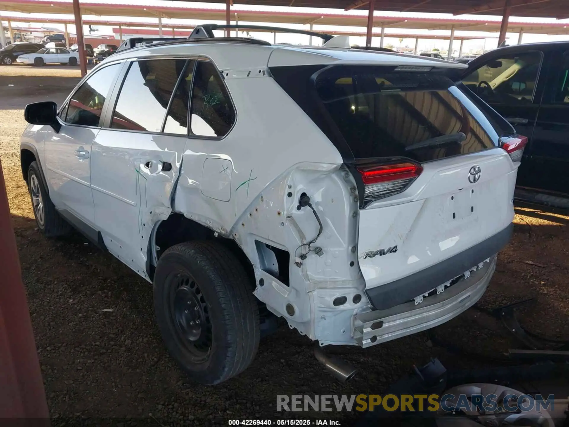 3 Photograph of a damaged car 2T3H1RFV6LW067824 TOYOTA RAV4 2020
