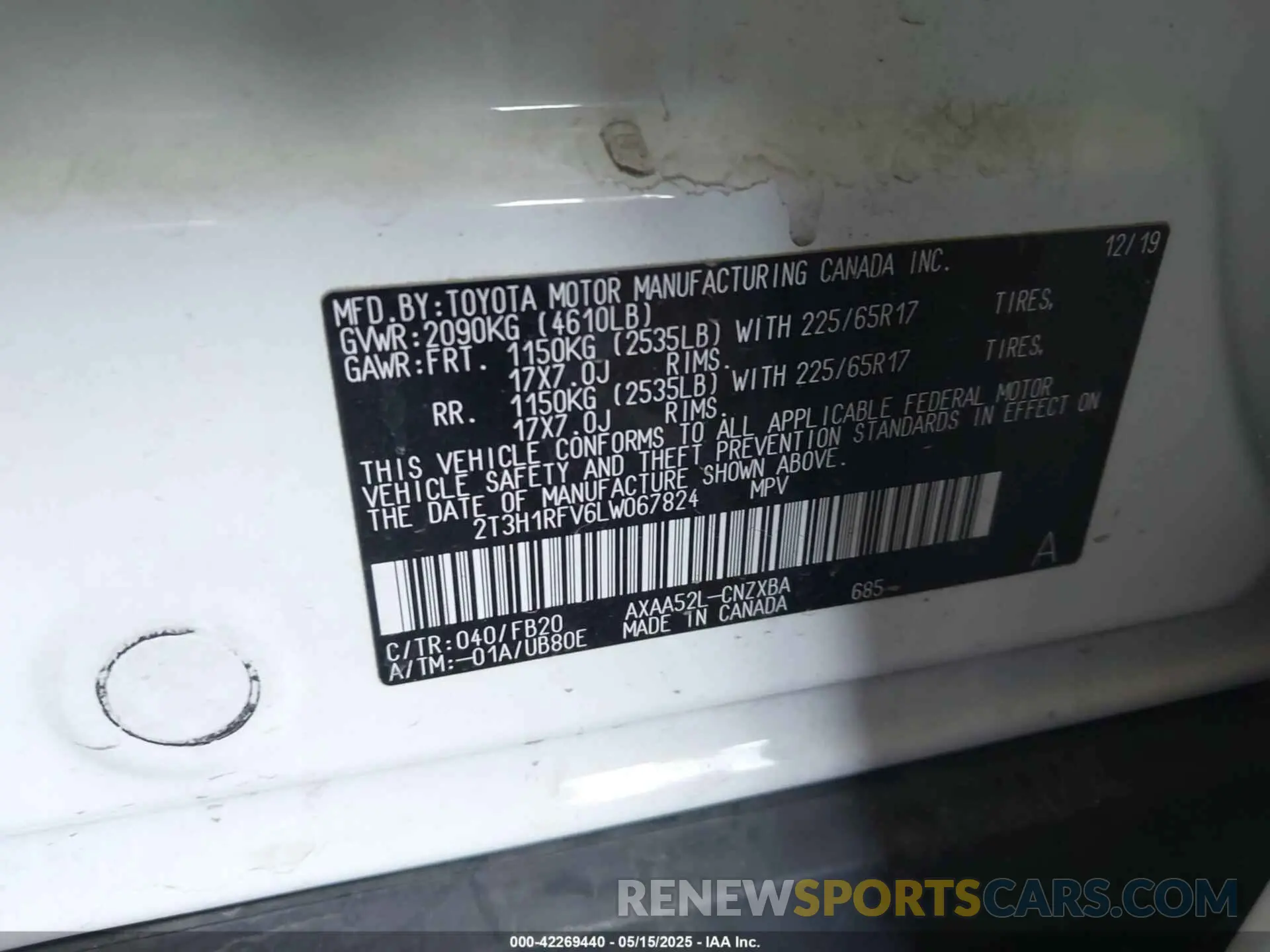 9 Photograph of a damaged car 2T3H1RFV6LW067824 TOYOTA RAV4 2020