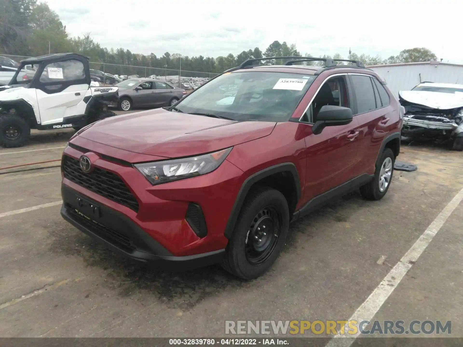 2 Photograph of a damaged car 2T3H1RFV6LW075521 TOYOTA RAV4 2020