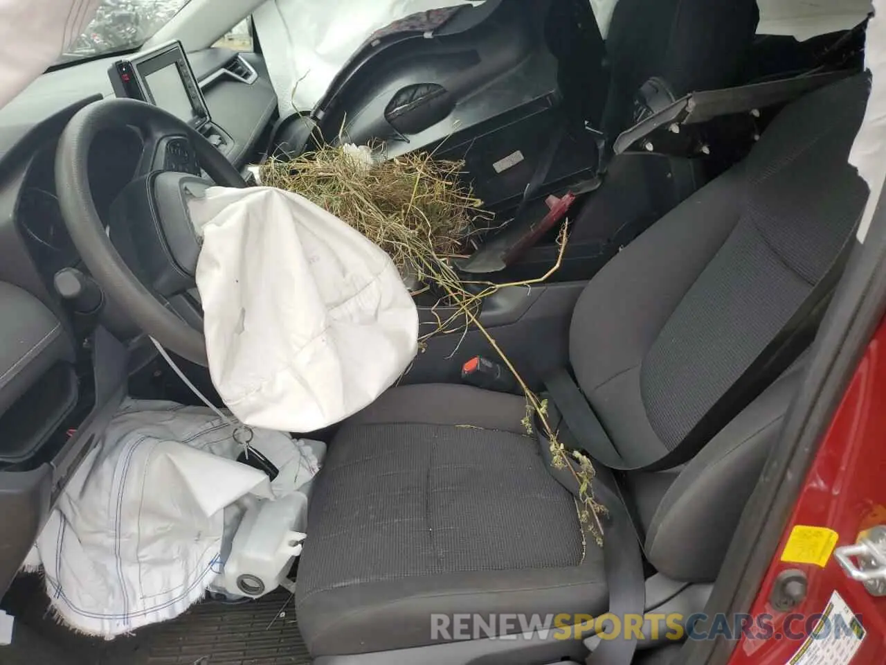 7 Photograph of a damaged car 2T3H1RFV6LW088768 TOYOTA RAV4 2020