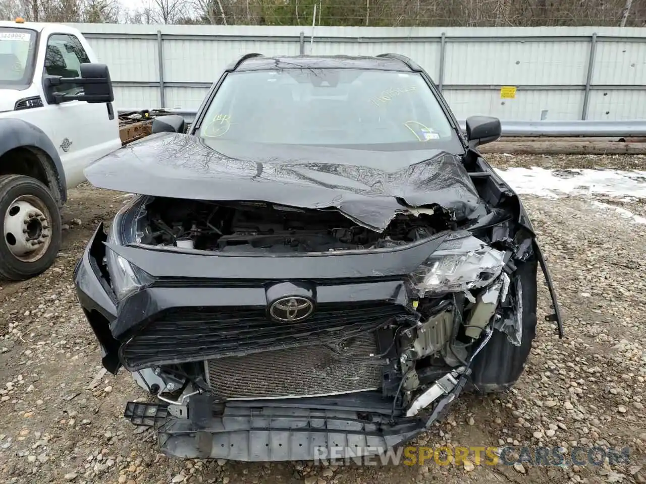 5 Photograph of a damaged car 2T3H1RFV7LC035482 TOYOTA RAV4 2020