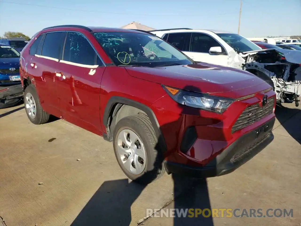 1 Photograph of a damaged car 2T3H1RFV7LC037376 TOYOTA RAV4 2020