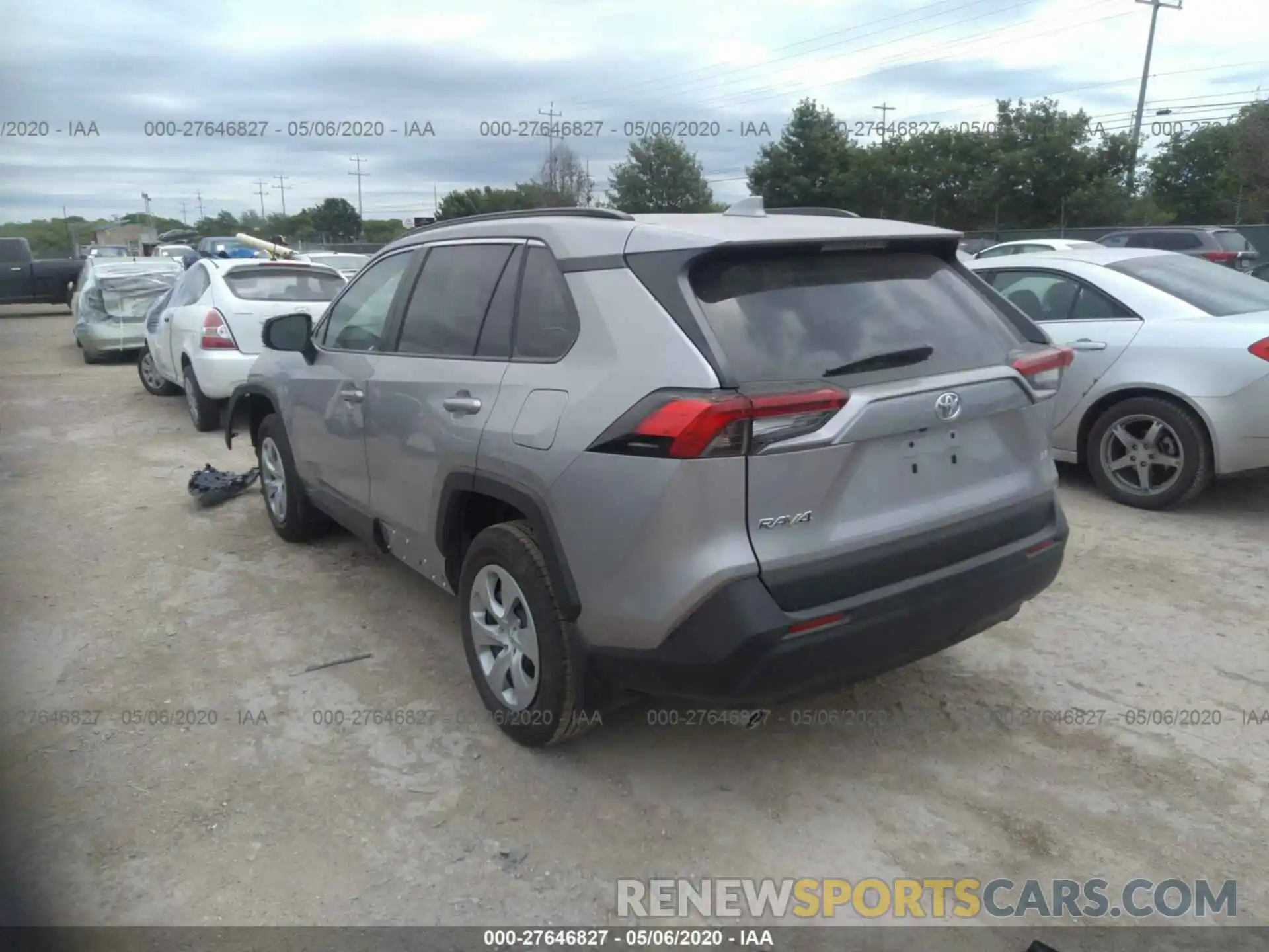 3 Photograph of a damaged car 2T3H1RFV7LC043775 TOYOTA RAV4 2020