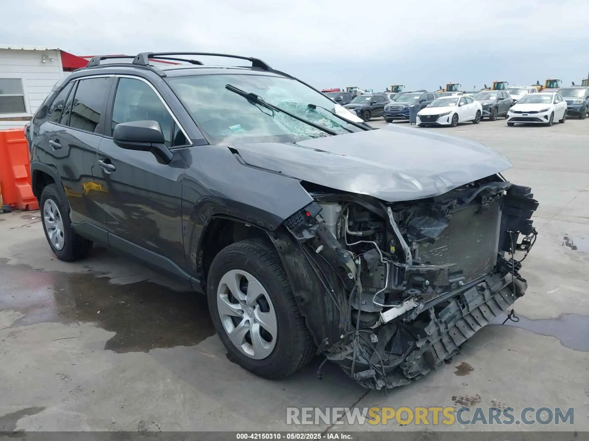 1 Photograph of a damaged car 2T3H1RFV7LC047566 TOYOTA RAV4 2020