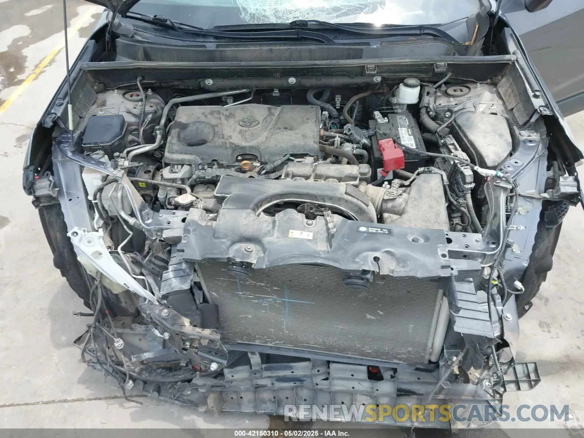 10 Photograph of a damaged car 2T3H1RFV7LC047566 TOYOTA RAV4 2020