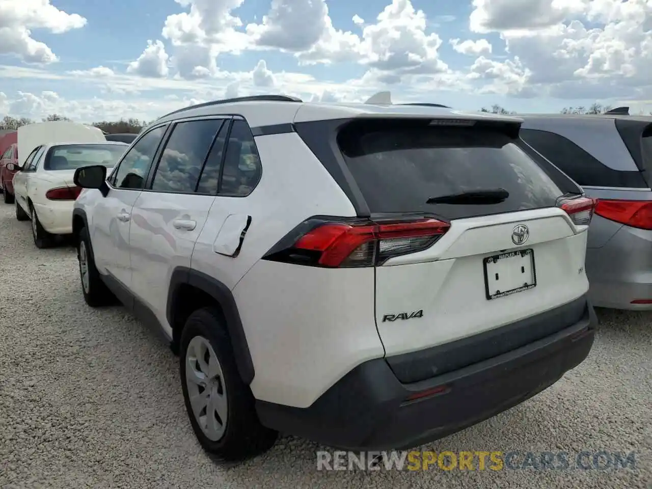 3 Photograph of a damaged car 2T3H1RFV7LC050404 TOYOTA RAV4 2020