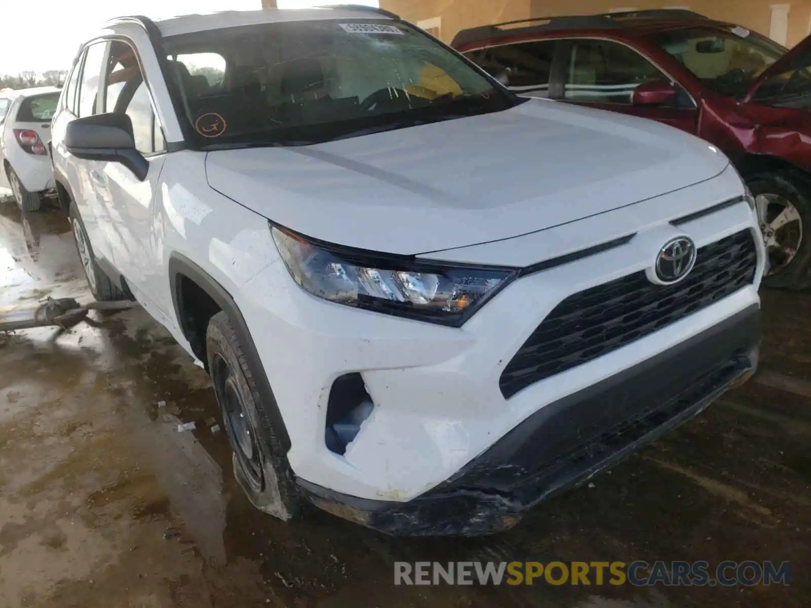 1 Photograph of a damaged car 2T3H1RFV7LC056803 TOYOTA RAV4 2020