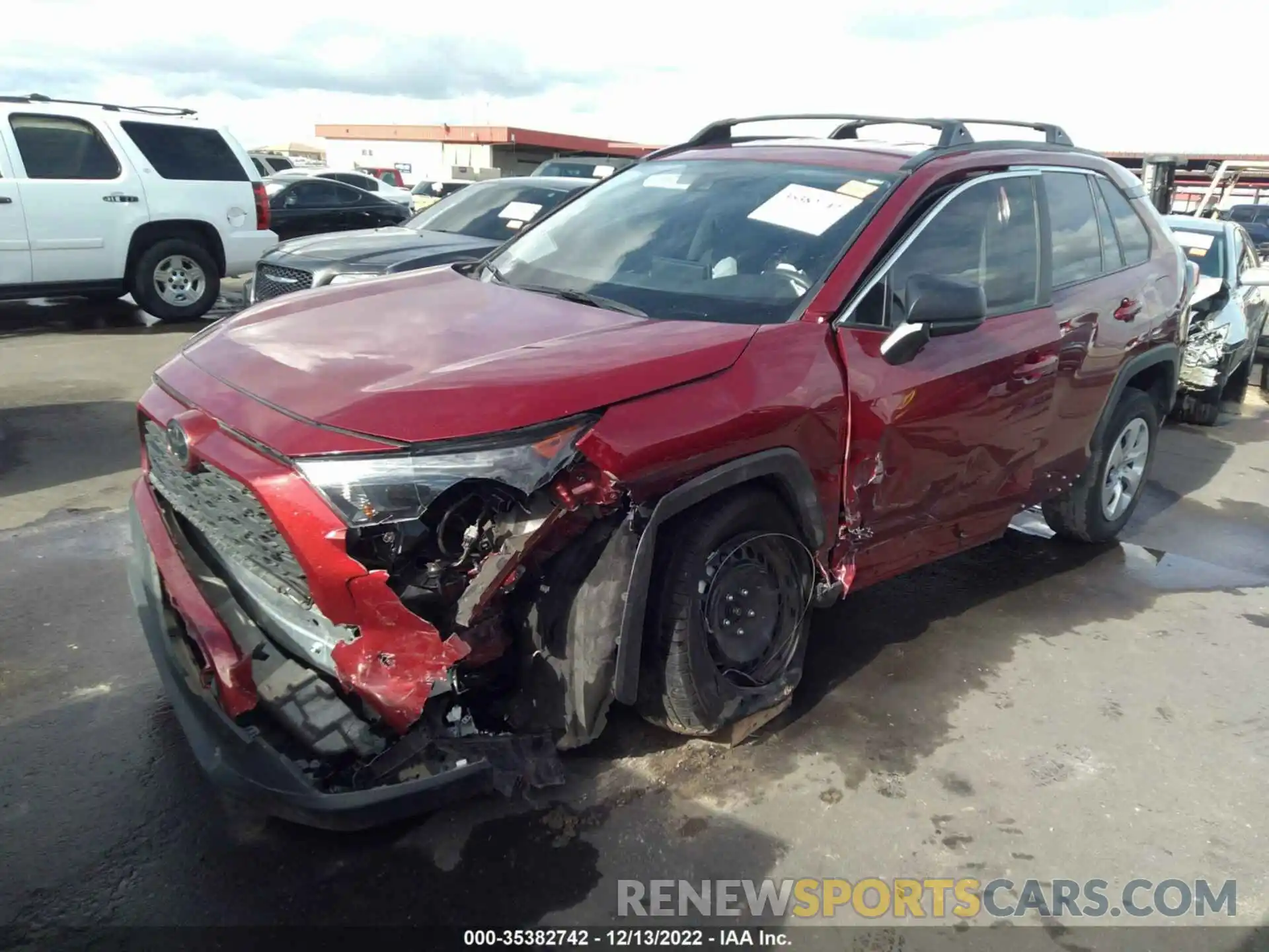 2 Photograph of a damaged car 2T3H1RFV7LW083028 TOYOTA RAV4 2020