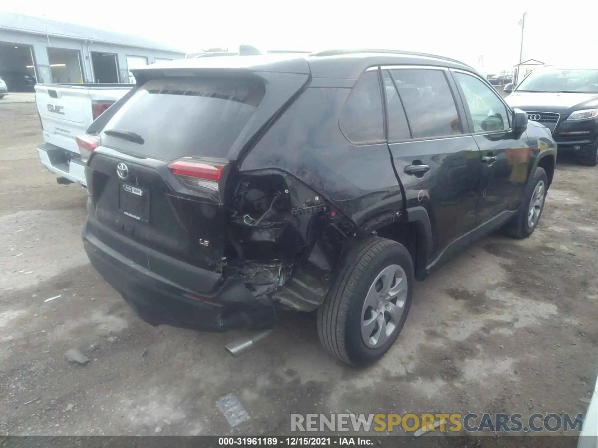 4 Photograph of a damaged car 2T3H1RFV7LW086043 TOYOTA RAV4 2020