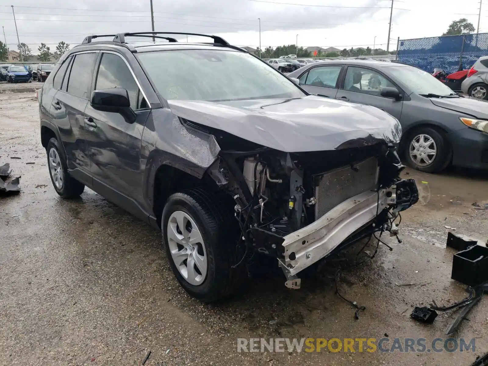 1 Photograph of a damaged car 2T3H1RFV7LW090111 TOYOTA RAV4 2020