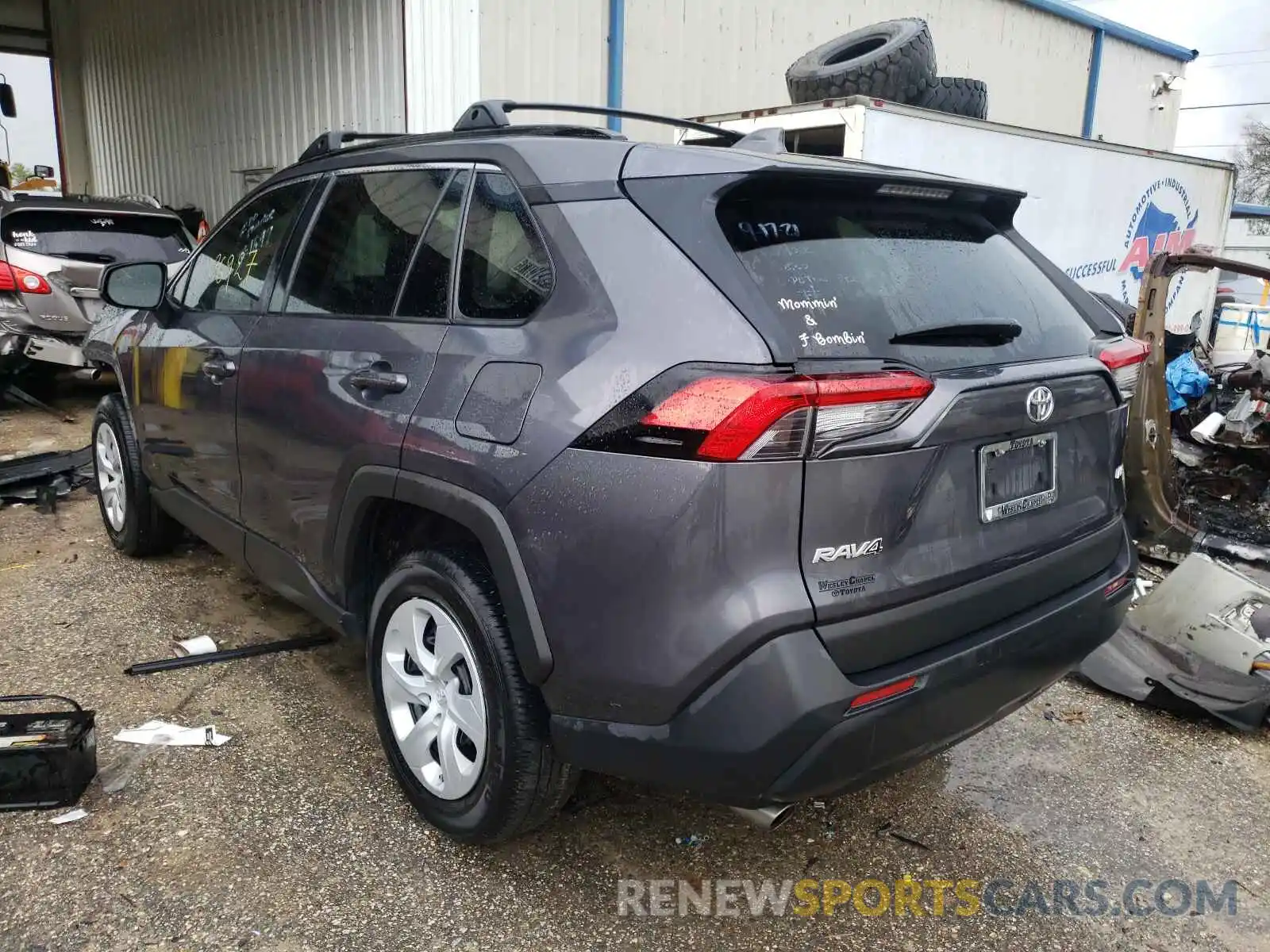 3 Photograph of a damaged car 2T3H1RFV7LW090111 TOYOTA RAV4 2020