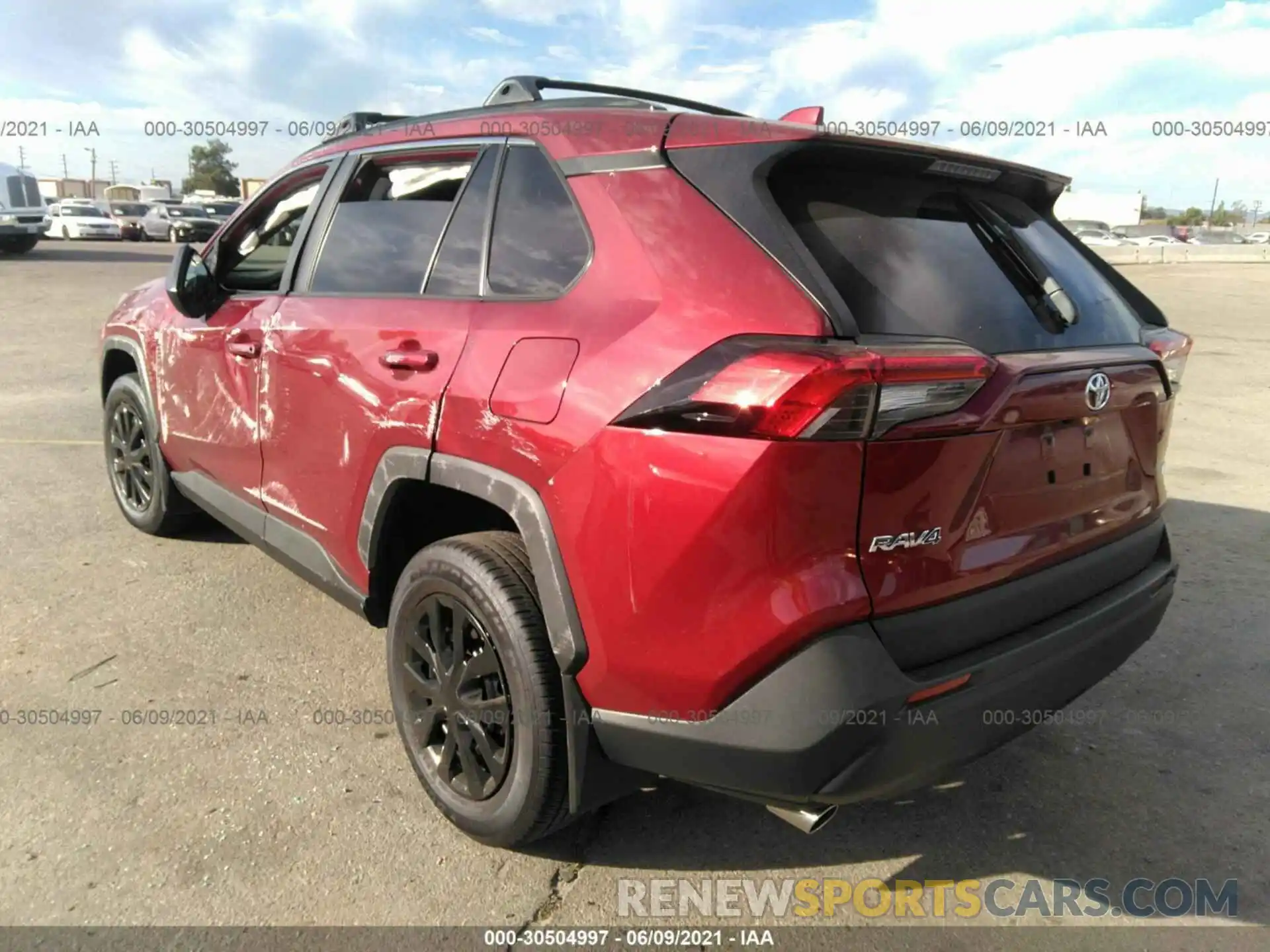 3 Photograph of a damaged car 2T3H1RFV7LW097673 TOYOTA RAV4 2020