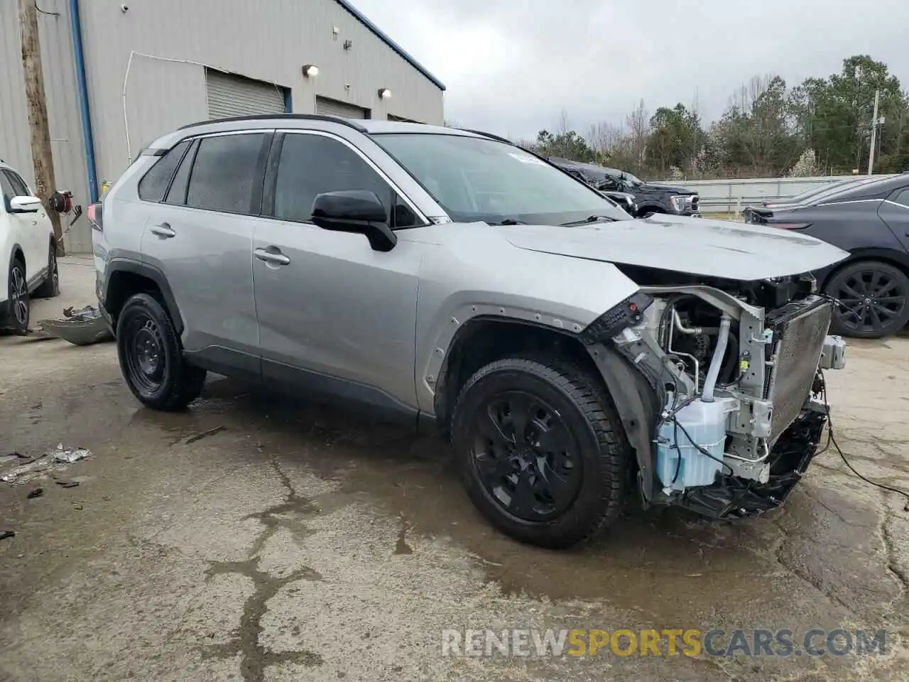 4 Photograph of a damaged car 2T3H1RFV8LC036799 TOYOTA RAV4 2020