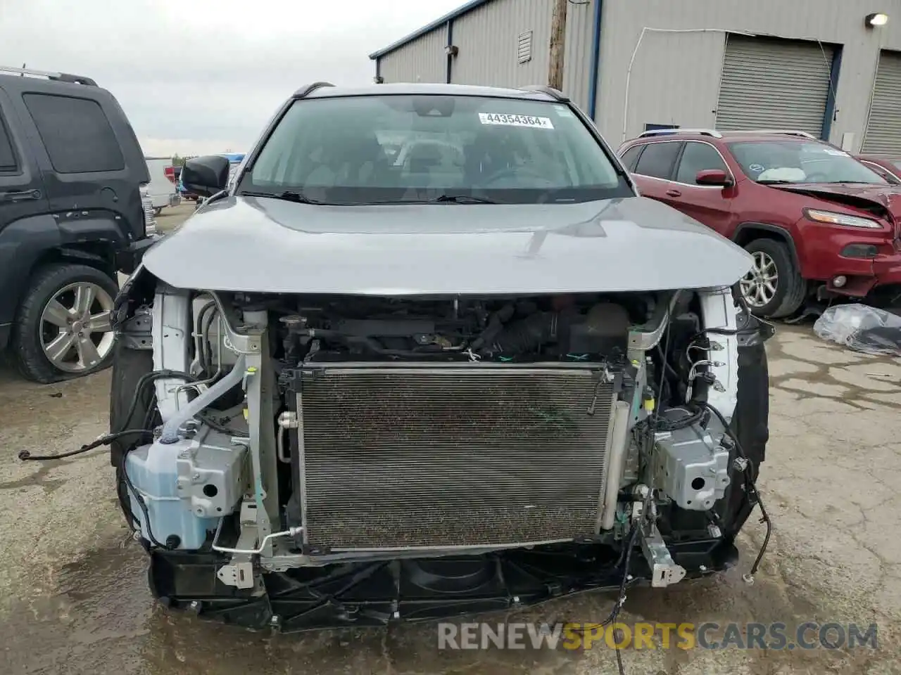 5 Photograph of a damaged car 2T3H1RFV8LC036799 TOYOTA RAV4 2020