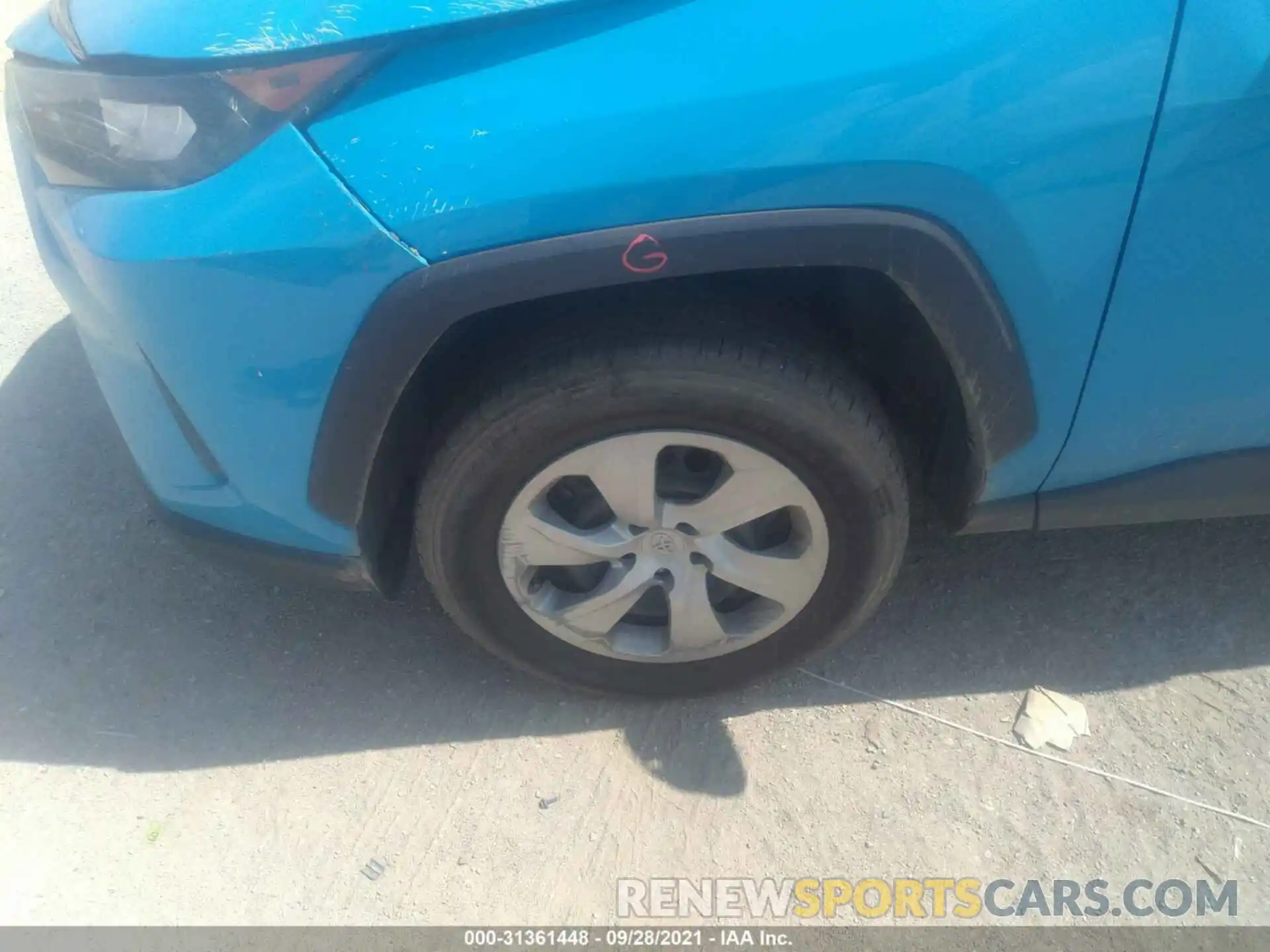 12 Photograph of a damaged car 2T3H1RFV8LC040254 TOYOTA RAV4 2020