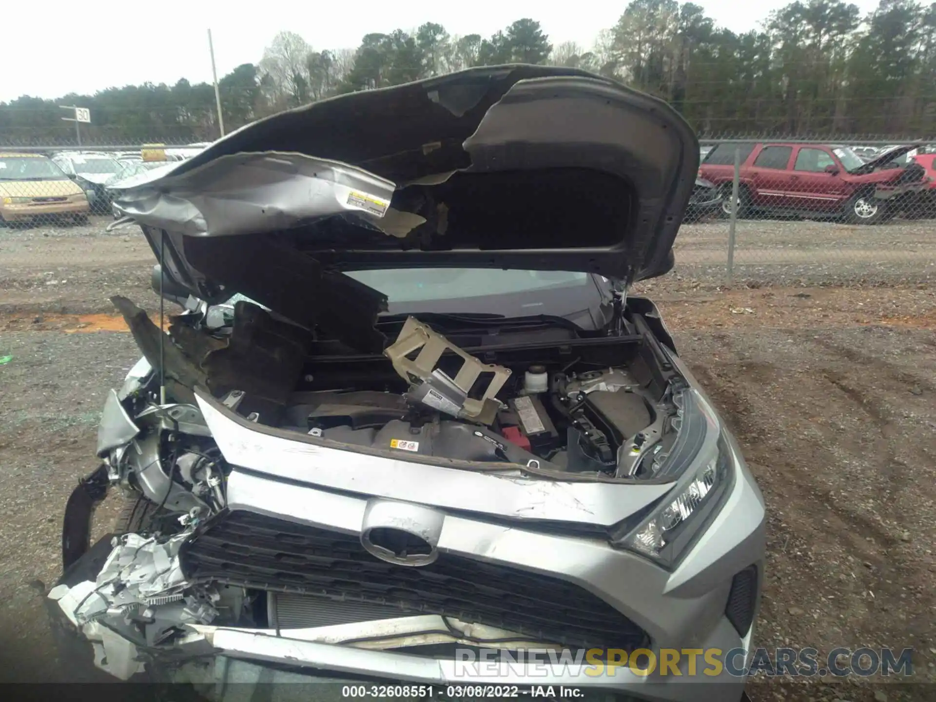 10 Photograph of a damaged car 2T3H1RFV8LC049052 TOYOTA RAV4 2020