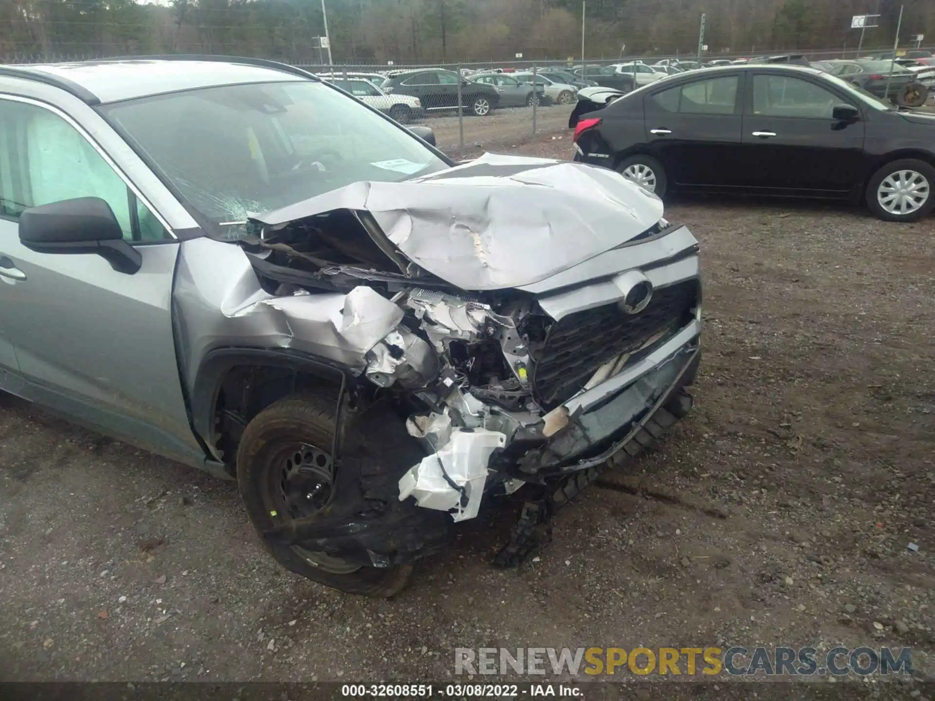 6 Photograph of a damaged car 2T3H1RFV8LC049052 TOYOTA RAV4 2020