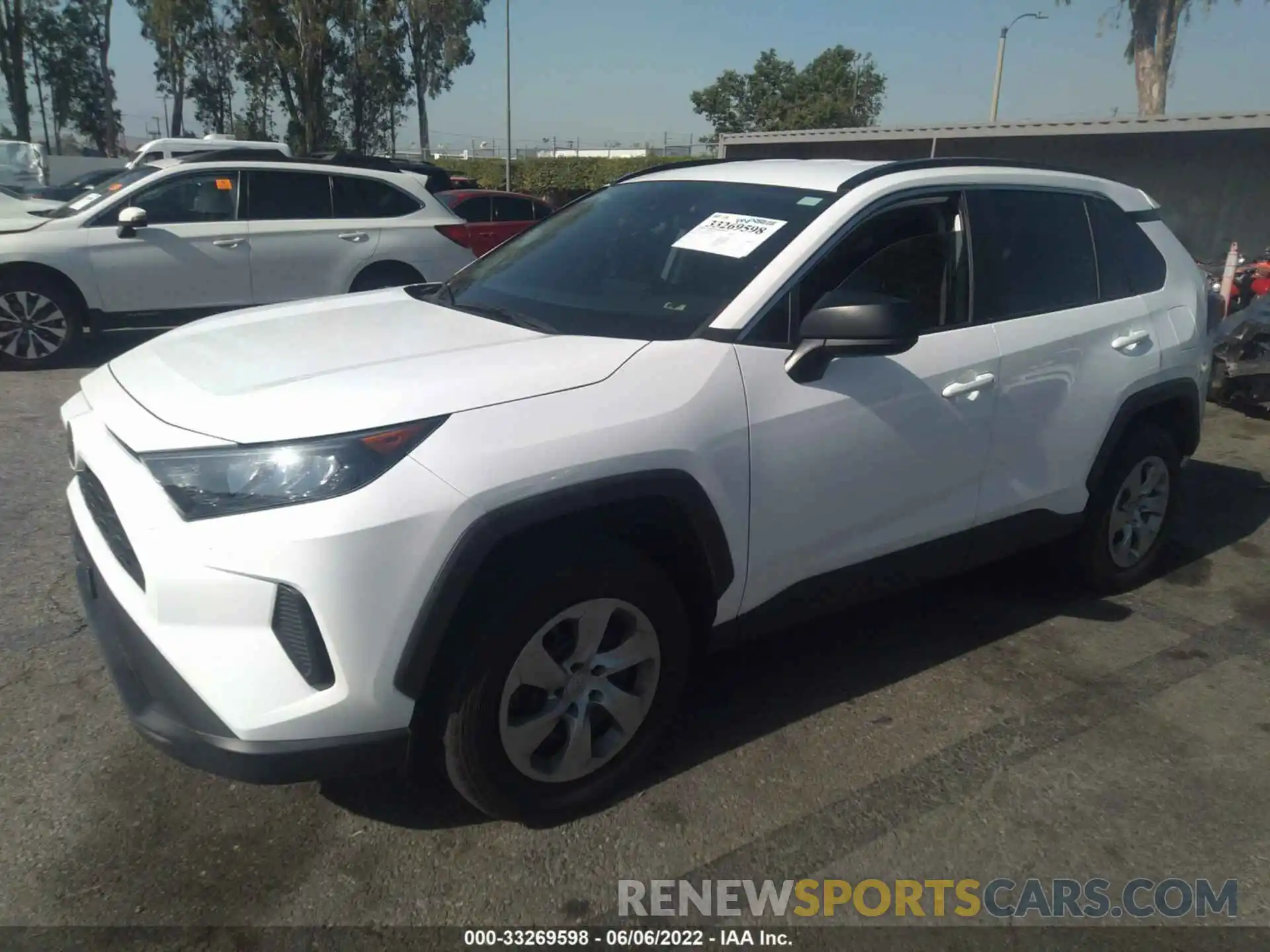 2 Photograph of a damaged car 2T3H1RFV8LC055014 TOYOTA RAV4 2020