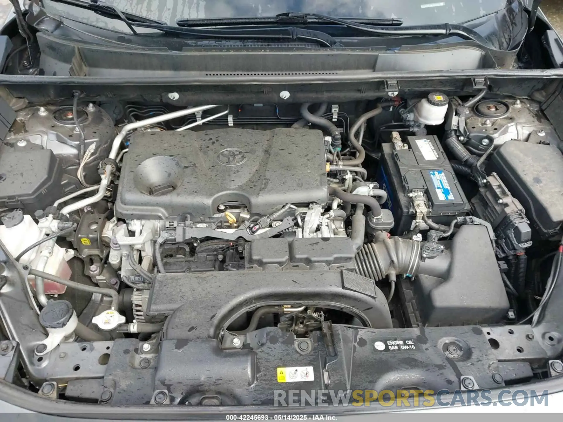 10 Photograph of a damaged car 2T3H1RFV8LC055627 TOYOTA RAV4 2020