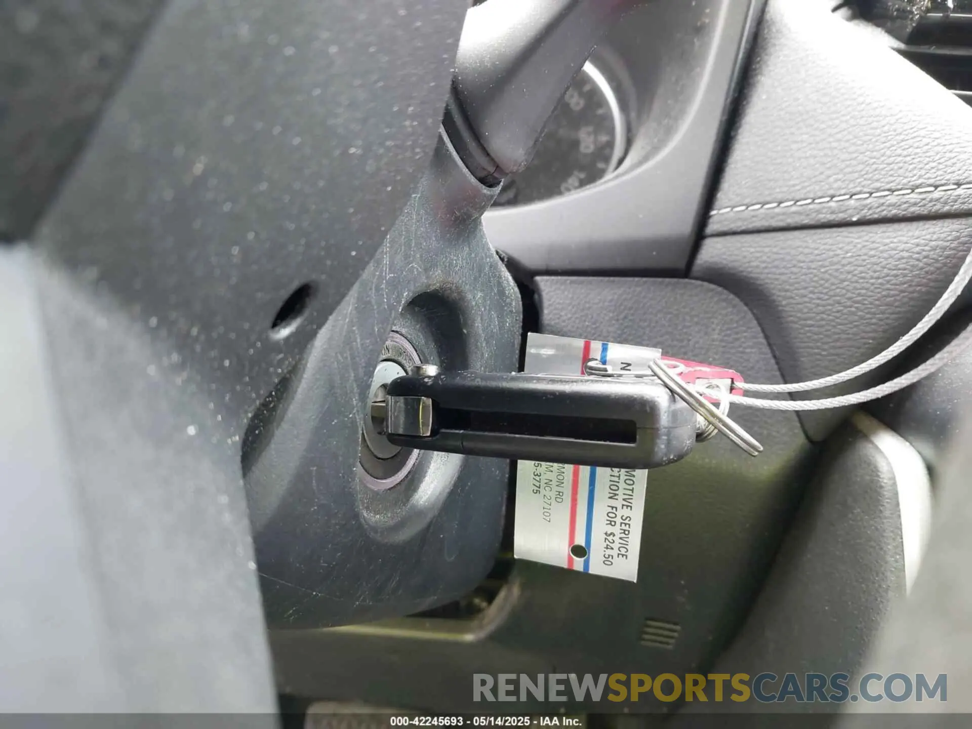 11 Photograph of a damaged car 2T3H1RFV8LC055627 TOYOTA RAV4 2020