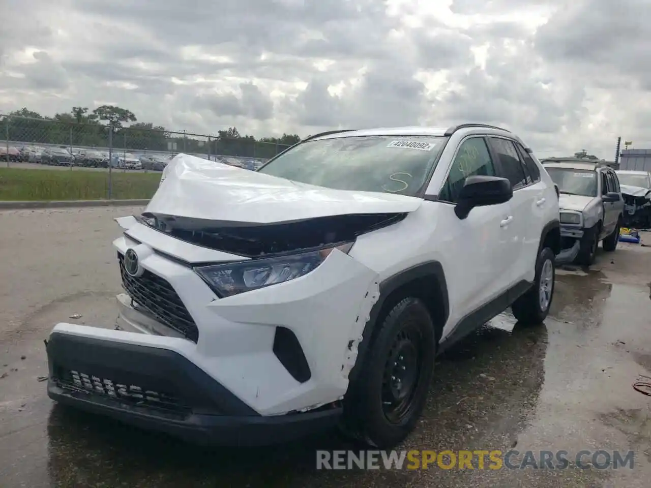 2 Photograph of a damaged car 2T3H1RFV8LC057619 TOYOTA RAV4 2020