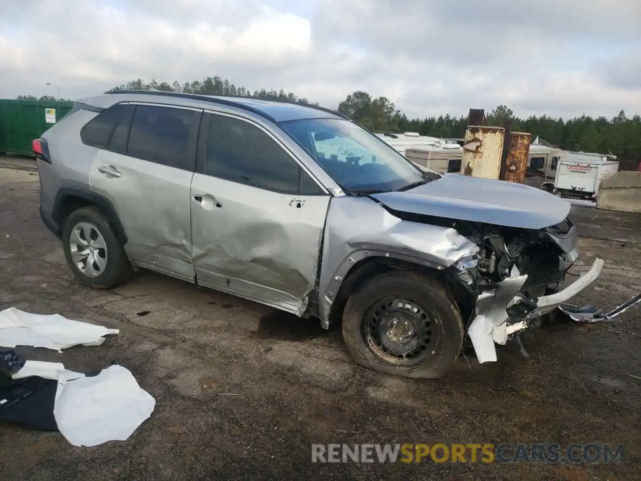 4 Photograph of a damaged car 2T3H1RFV8LC063176 TOYOTA RAV4 2020