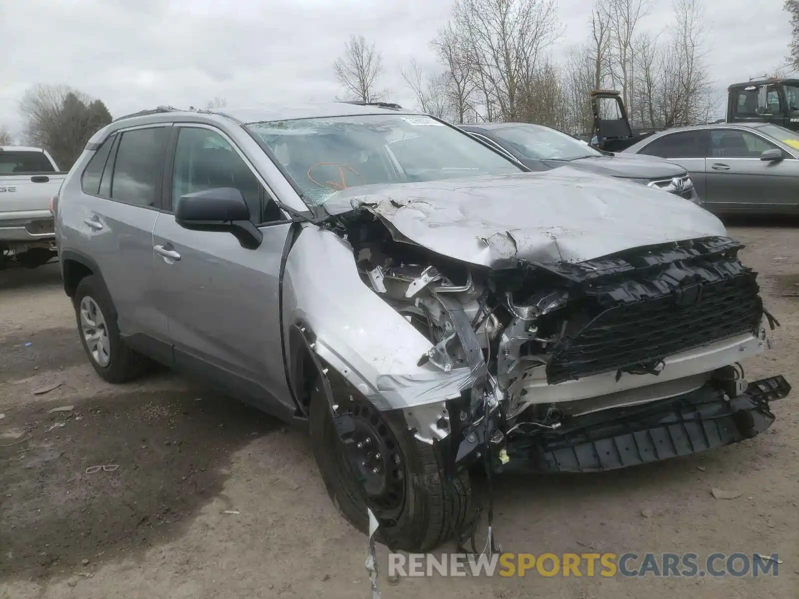 1 Photograph of a damaged car 2T3H1RFV8LC078325 TOYOTA RAV4 2020