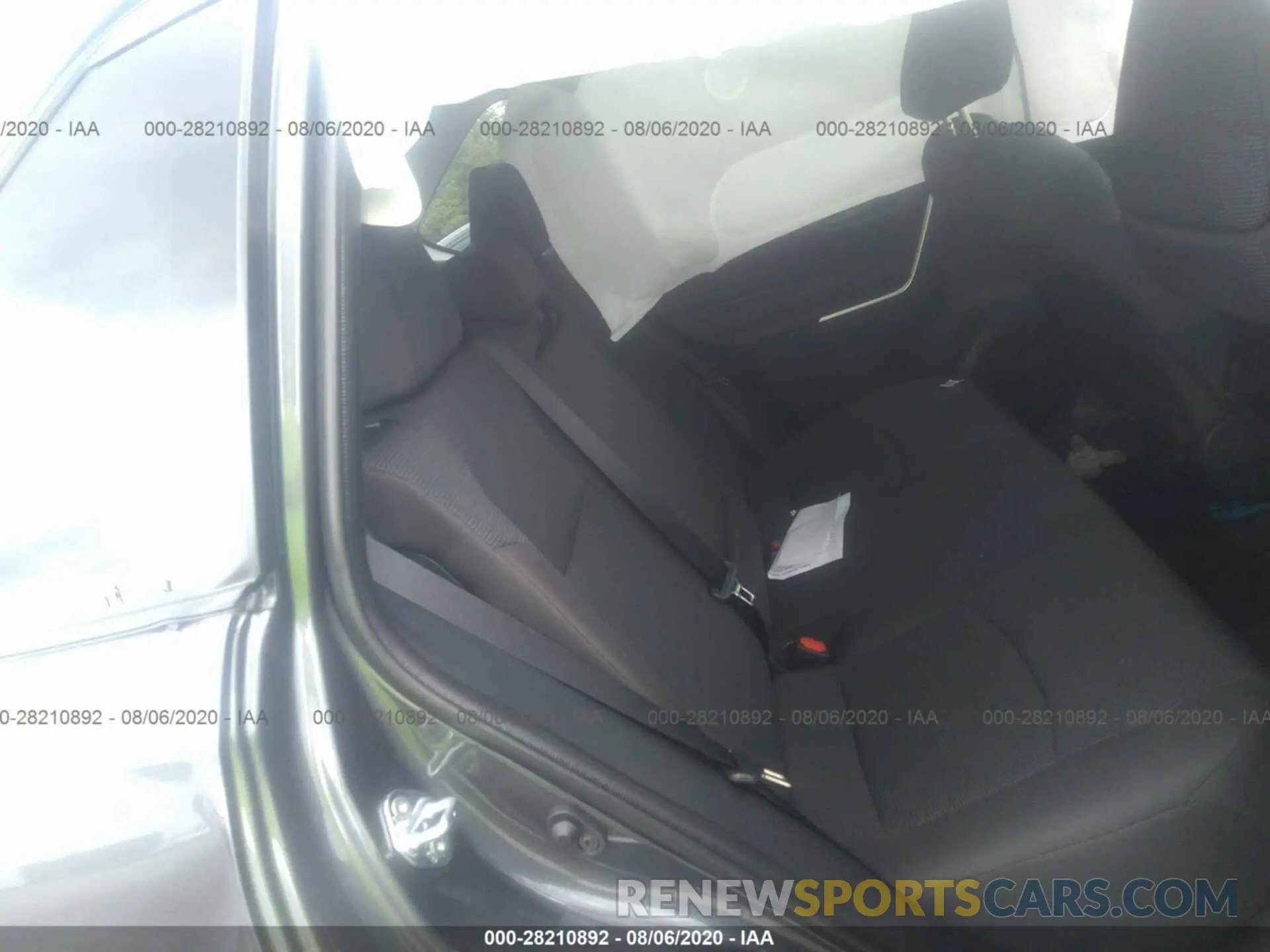 8 Photograph of a damaged car 2T3H1RFV8LW073236 TOYOTA RAV4 2020
