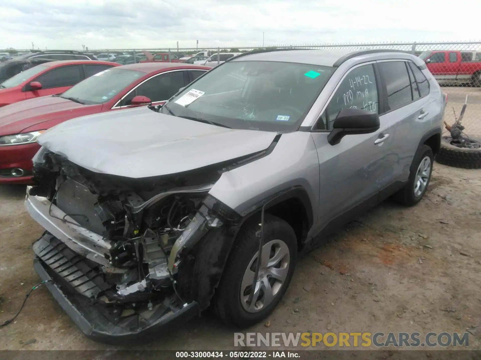 2 Photograph of a damaged car 2T3H1RFV8LW085578 TOYOTA RAV4 2020