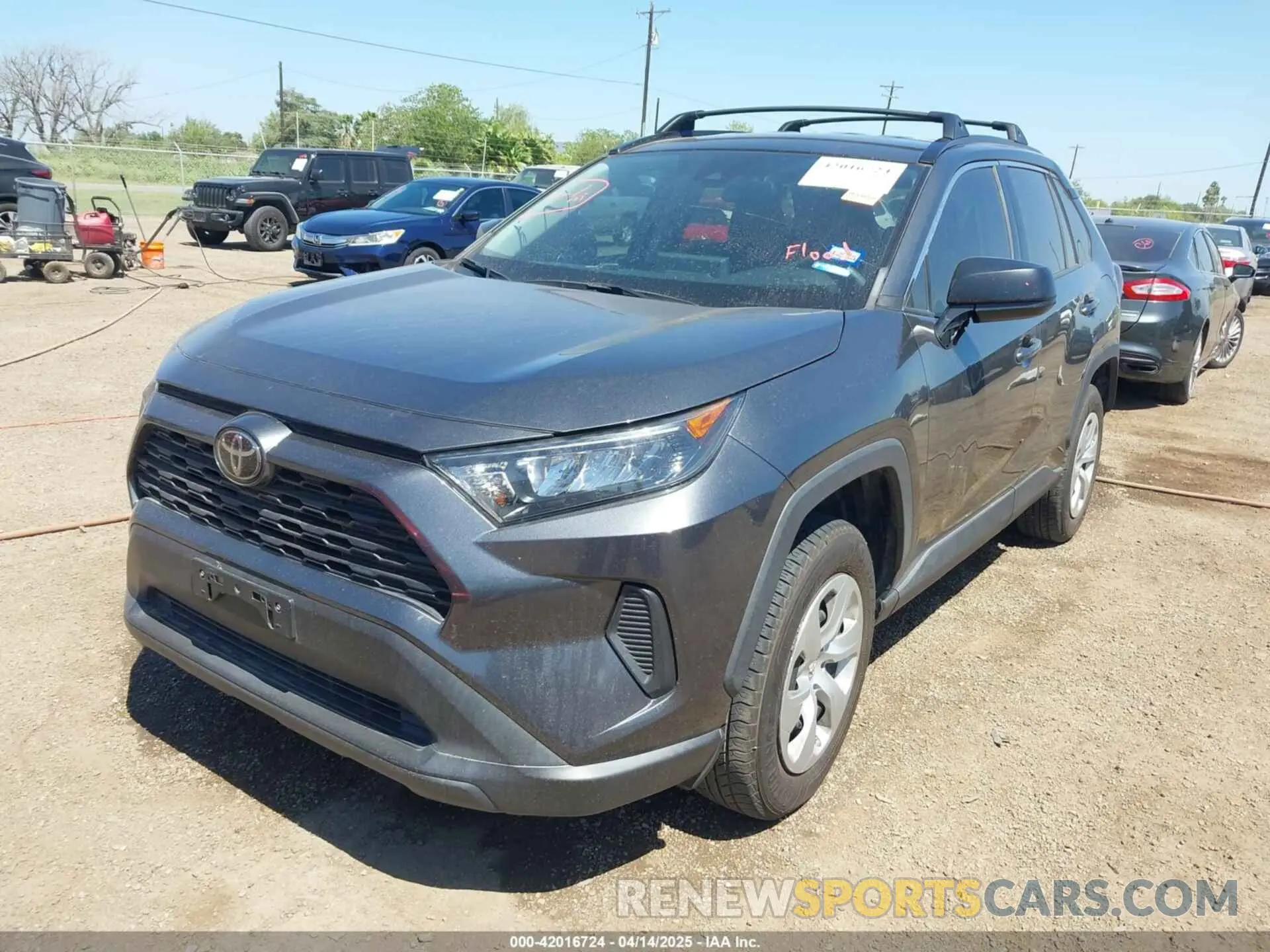 6 Photograph of a damaged car 2T3H1RFV9LC034317 TOYOTA RAV4 2020