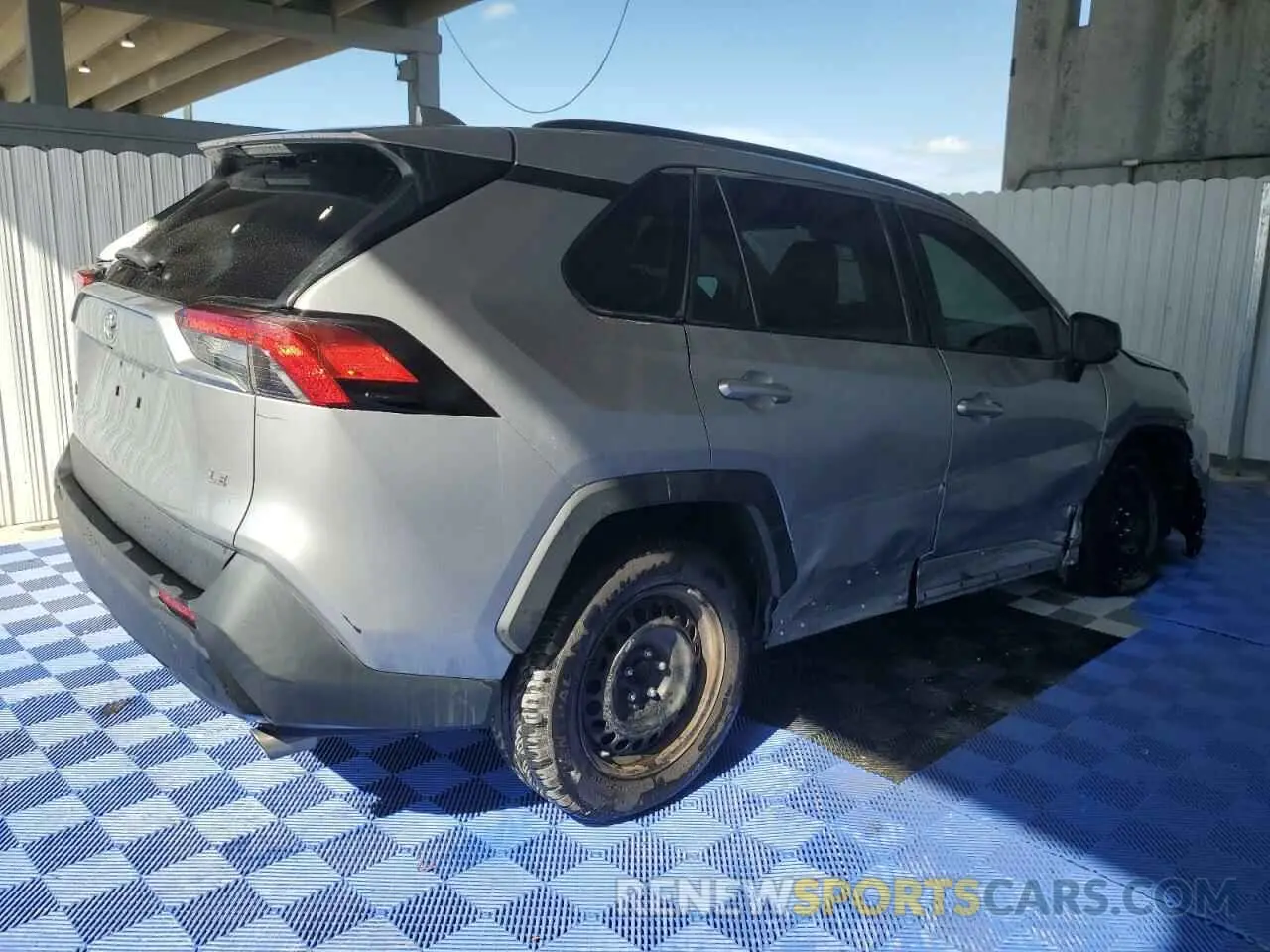 3 Photograph of a damaged car 2T3H1RFV9LC050226 TOYOTA RAV4 2020
